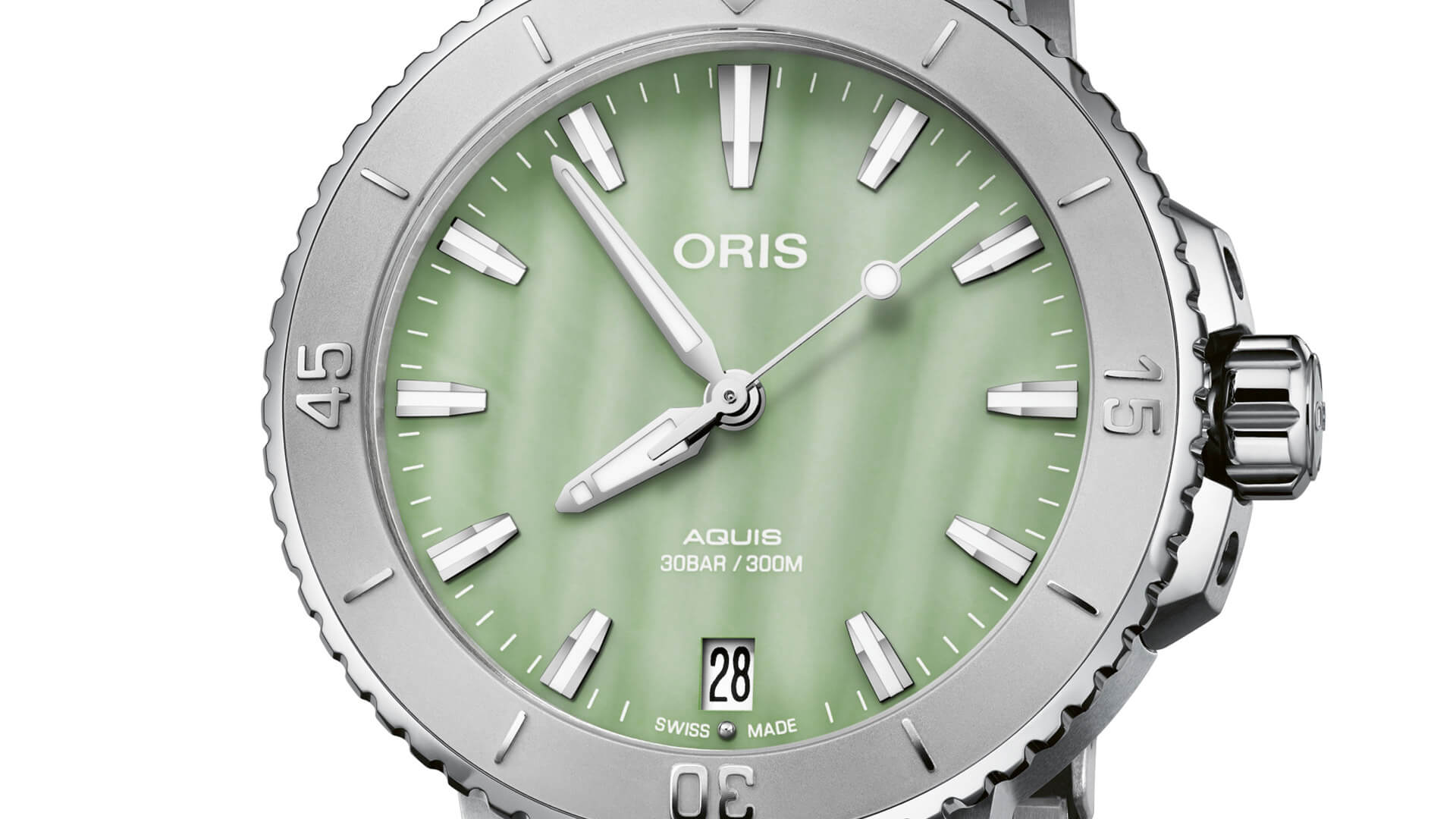 Aquis Date 01 733 7770 4157-07 8 18 05P - Premium Luxury Product