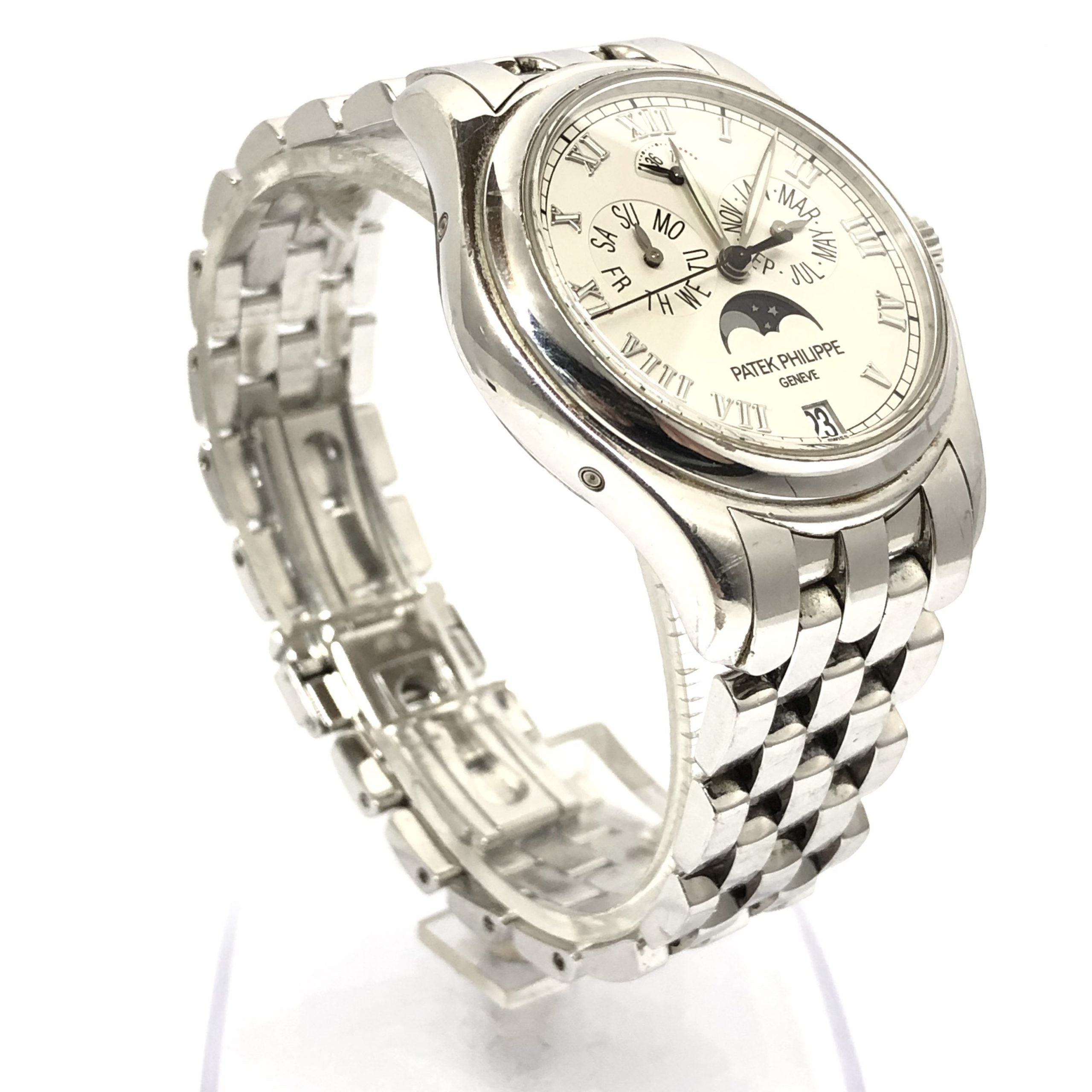 Patek Philippe Annual Calendar 18K White Gold Watch