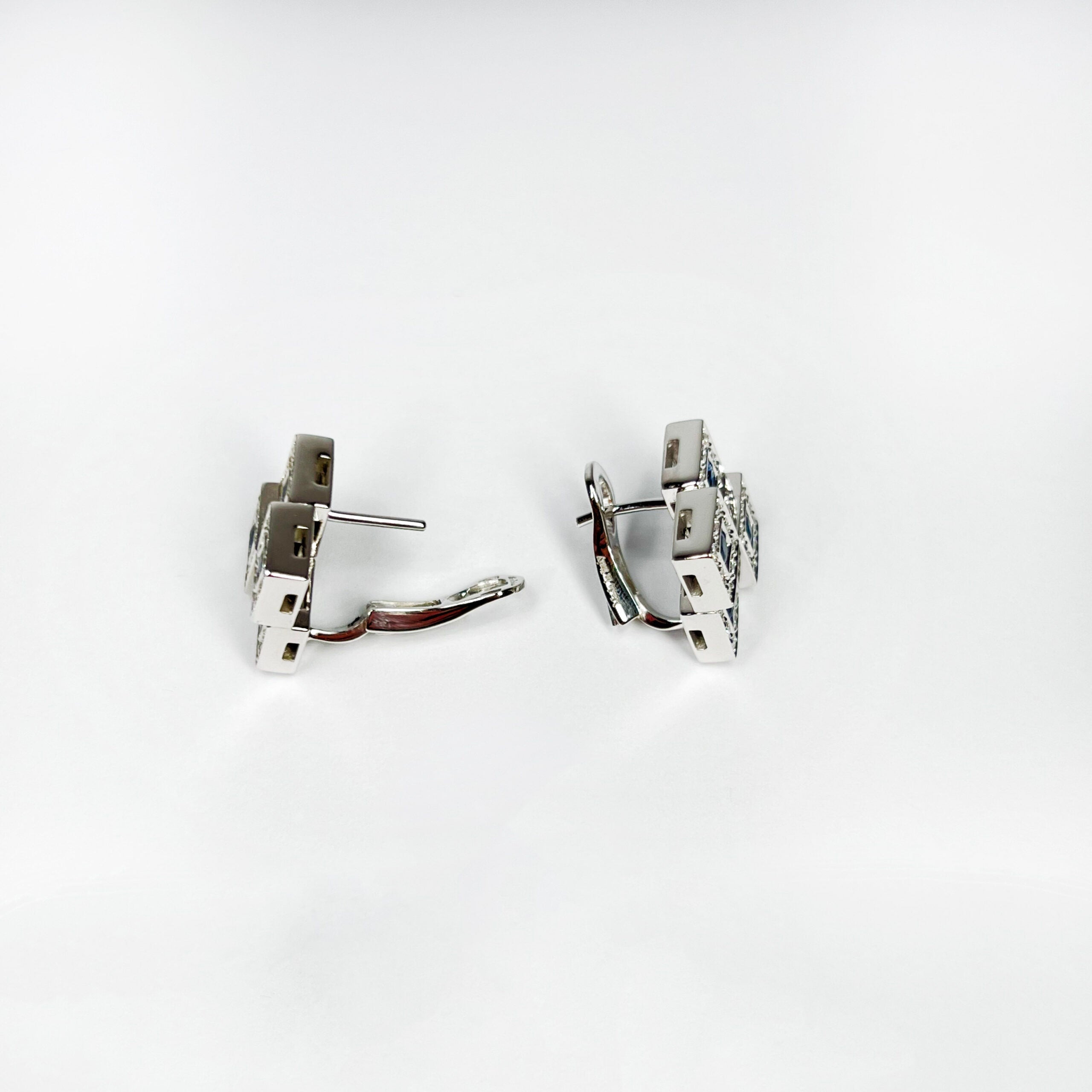 Salvini 18K White Gold Diamonds Sapphires Ladies  Earrings