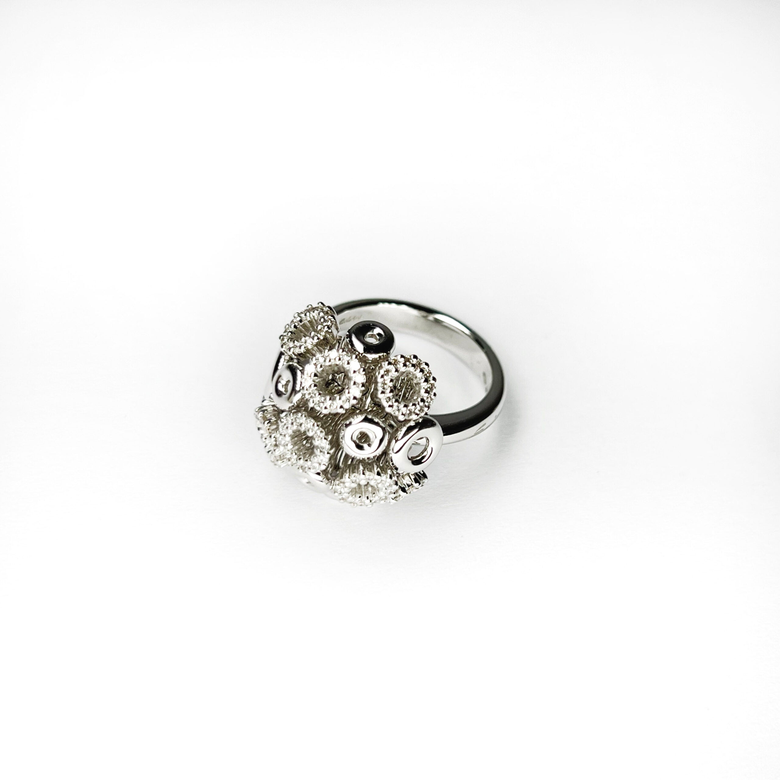 Salvini 18k White Gold Ring with Diamonds