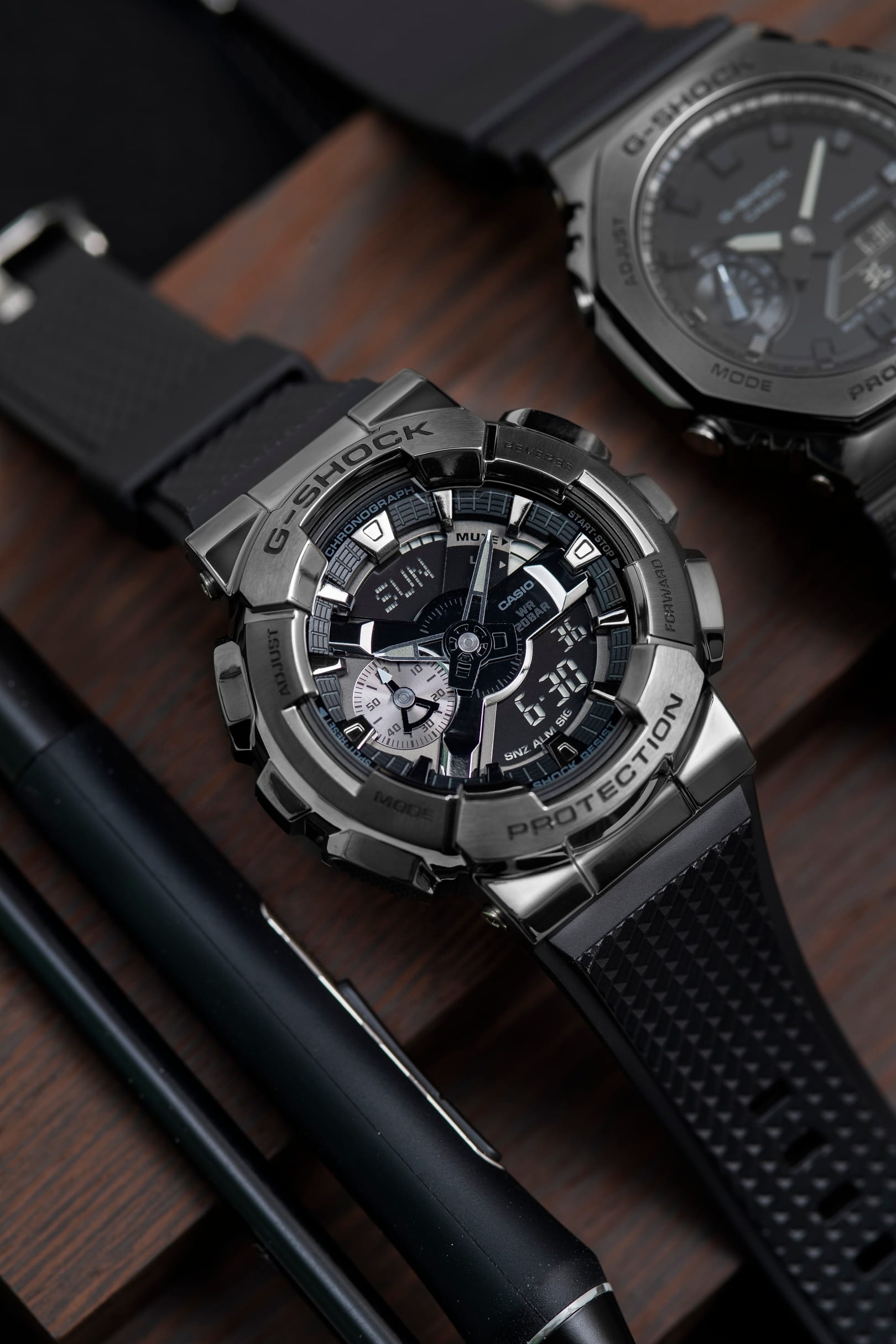 G-Shock 110 SERIES GM110BB-1A - Premium Luxury Product