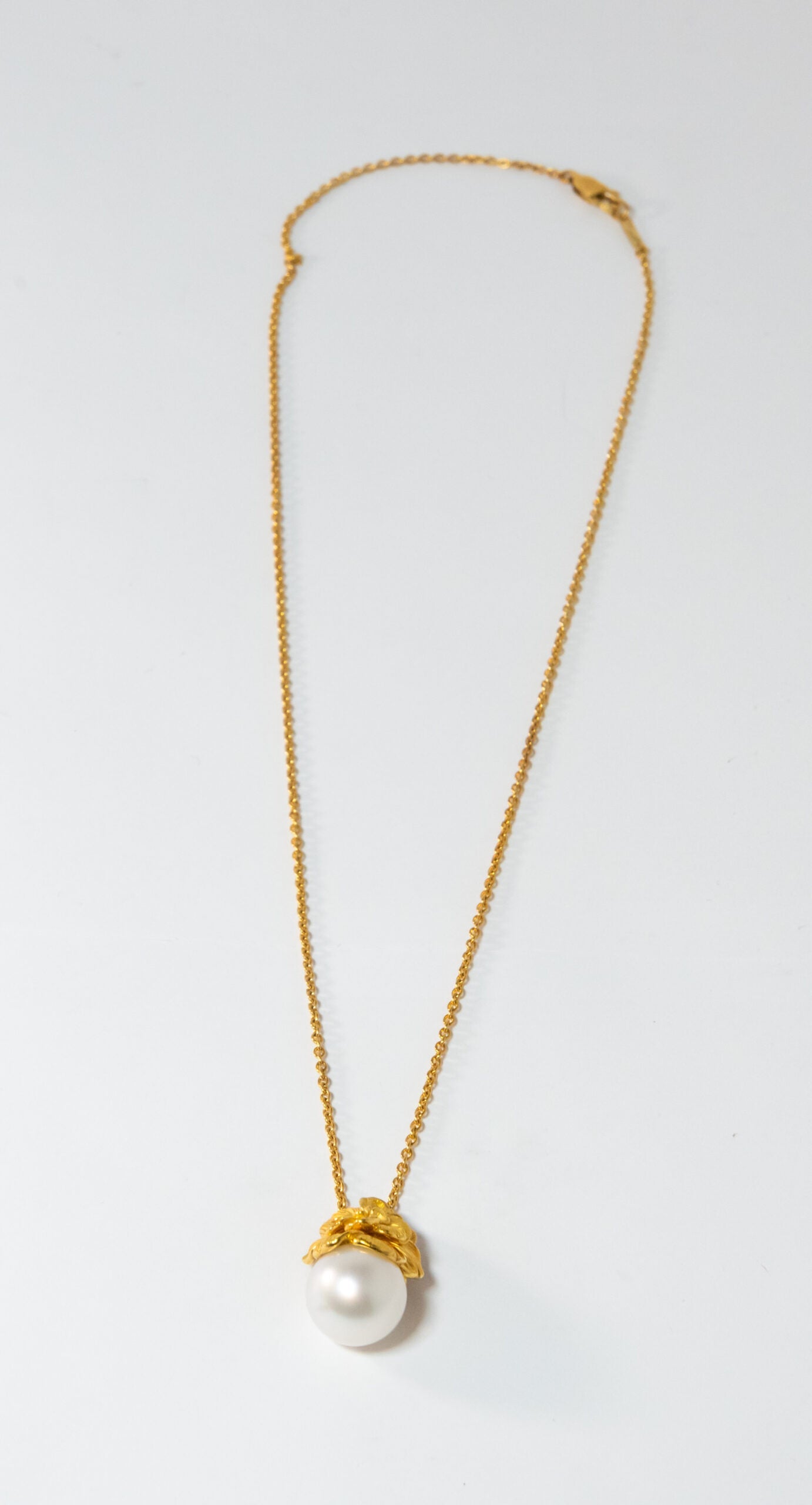 Carrera Y Carrera Gardenia 18K Yellow Gold & Pearl Pendant - Premium Luxury Product