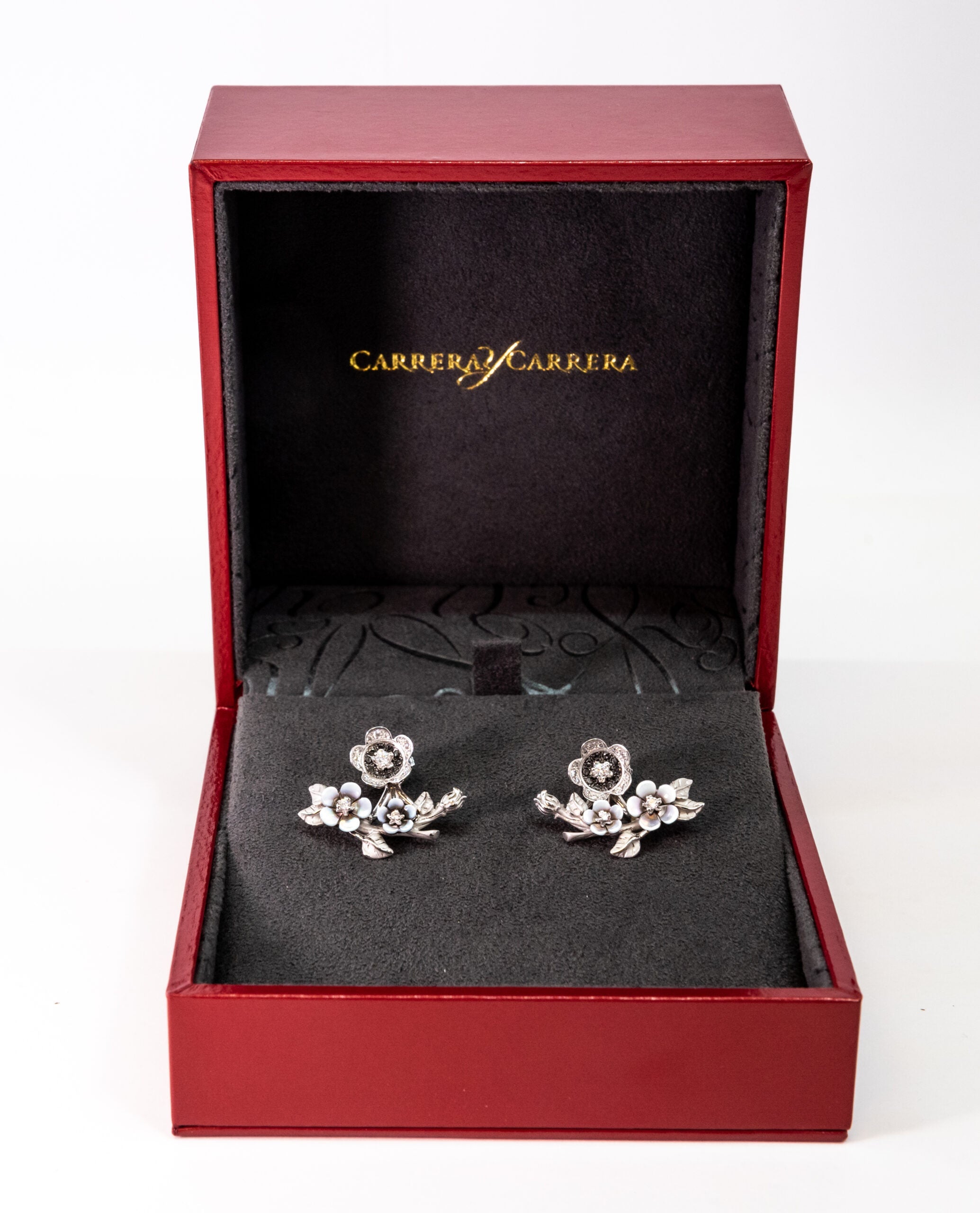 Carrera Y Carrera Cerezo 3 Flower 18K White Gold Mother of Pearl and Diamonds Earring - Premium Luxury Product