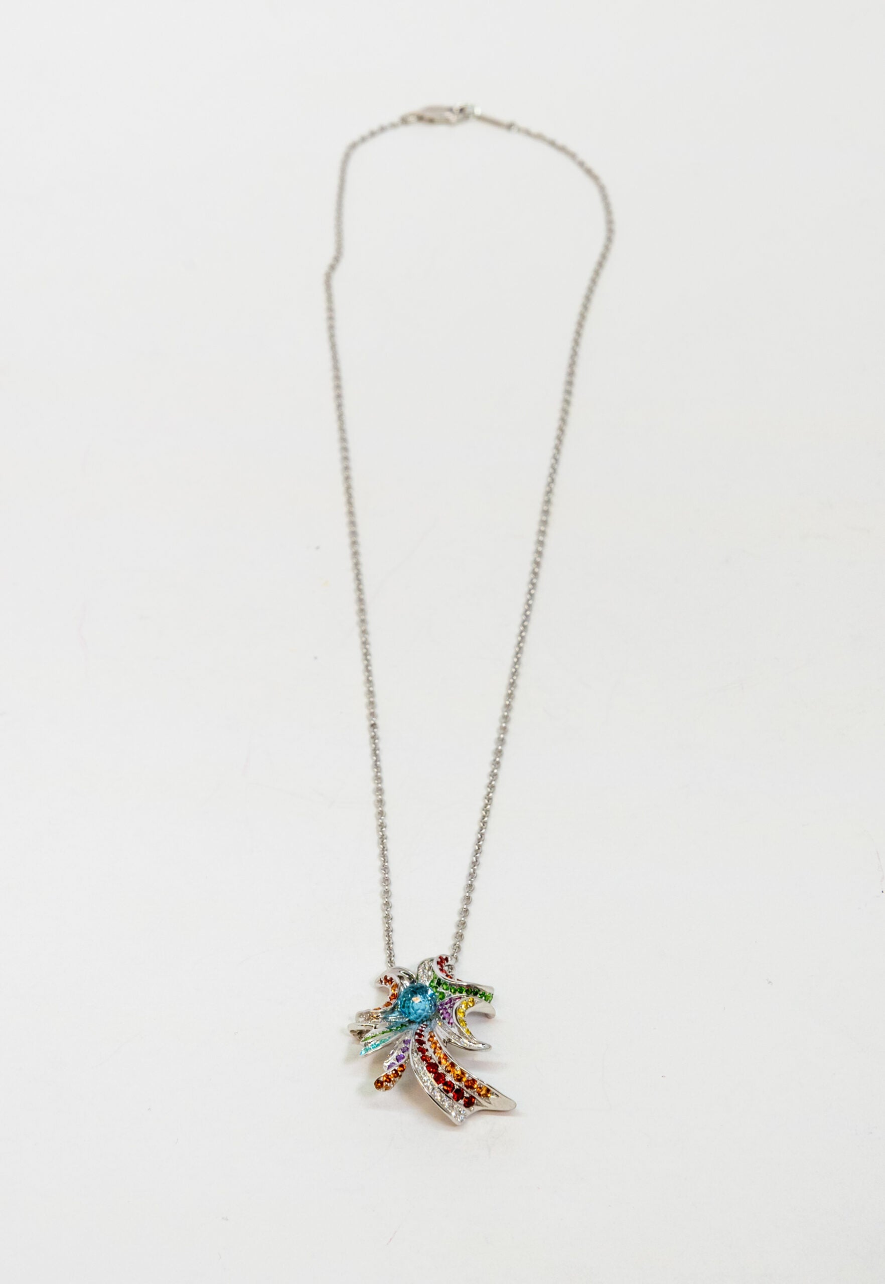 Carrera Y Carrera Hoja Seca 18K White Gold & Sapphire Pendant - Premium Luxury Product