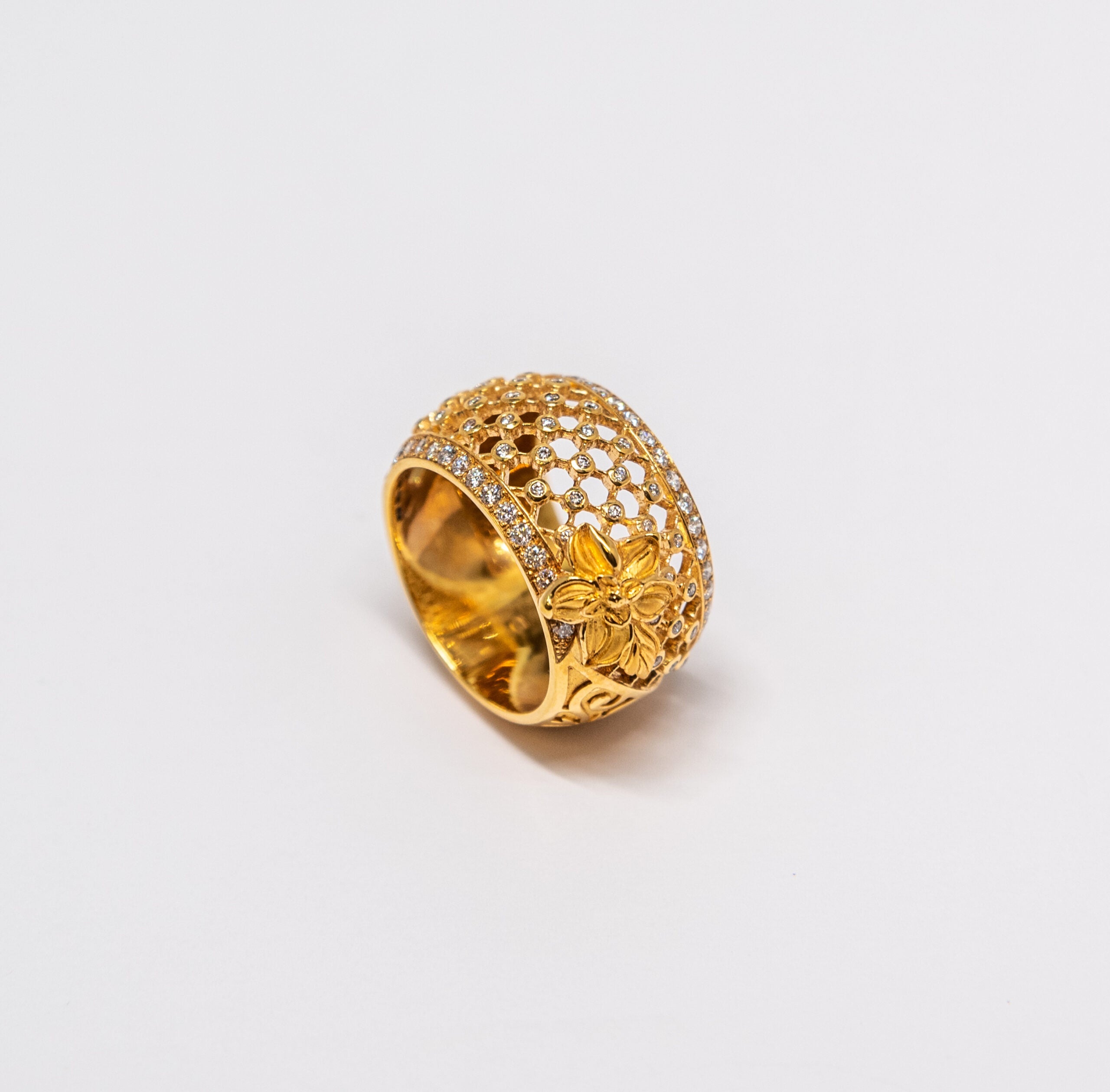 Carrera Y Carrera Sierpes 18K Yellow Gold and Diamonds Ring - Premium Luxury Product
