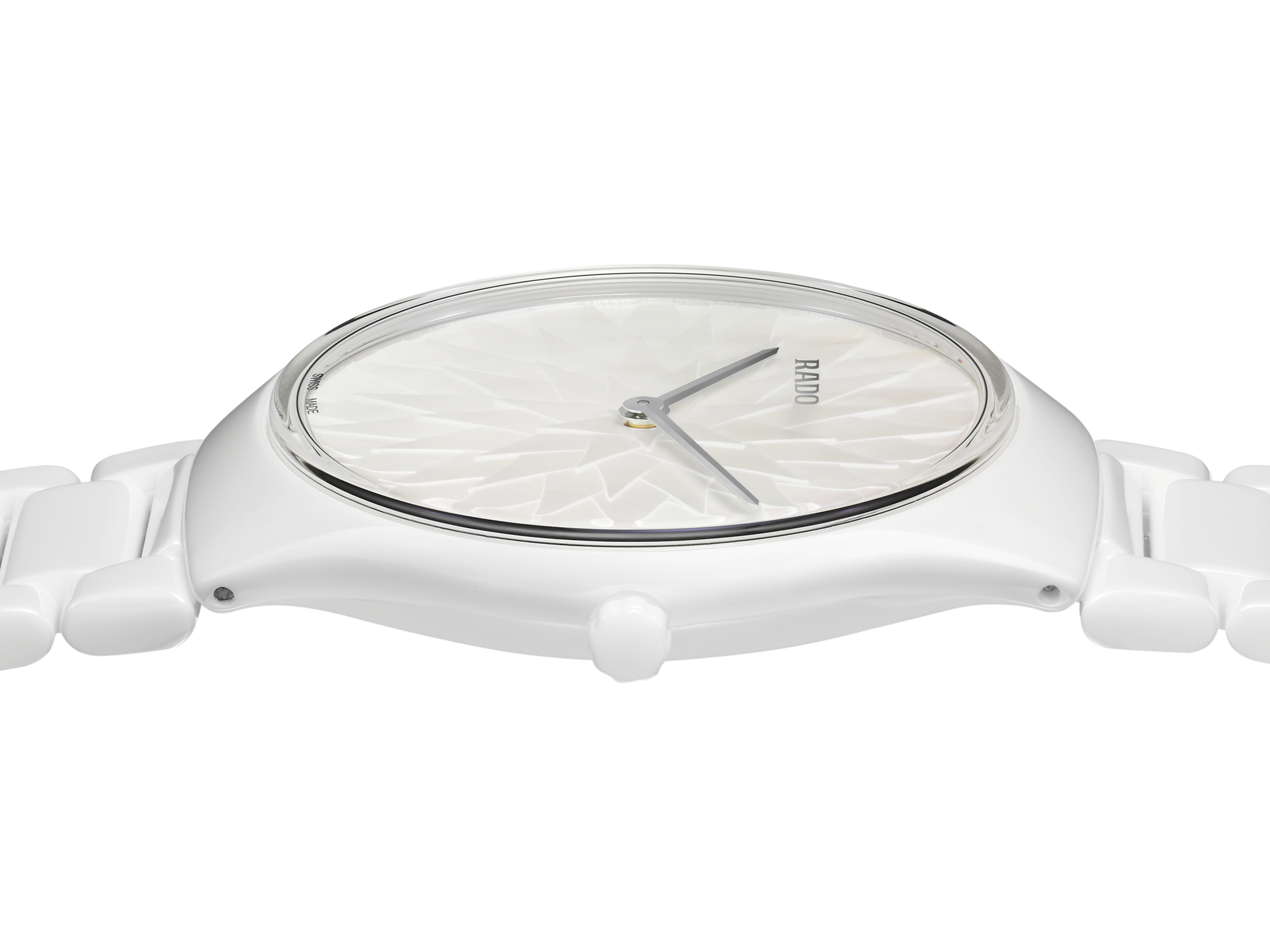 True Round Thinline X Great Gardens of the World R27118902