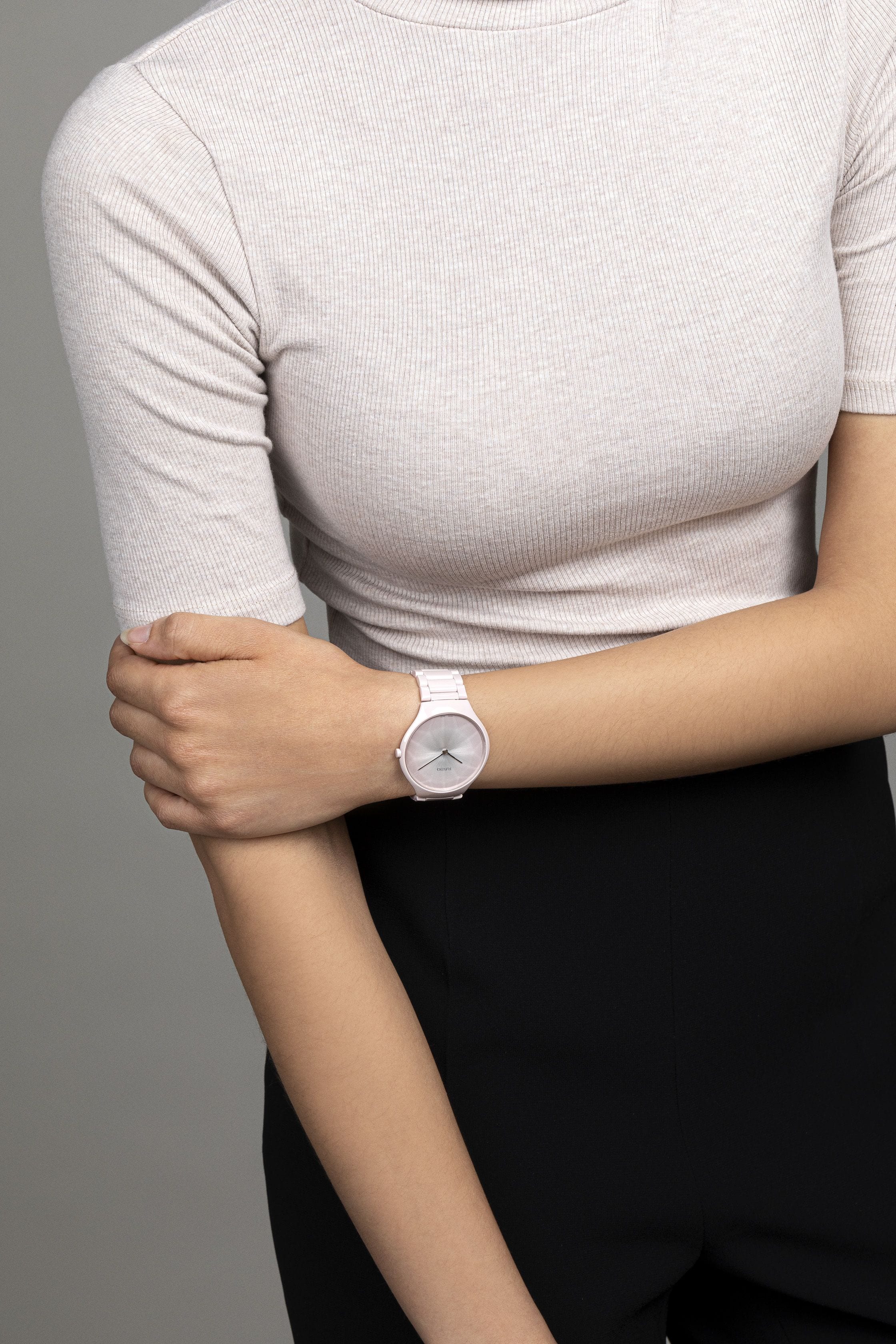 True Round Thinline x Great Gardens of the World R27120402