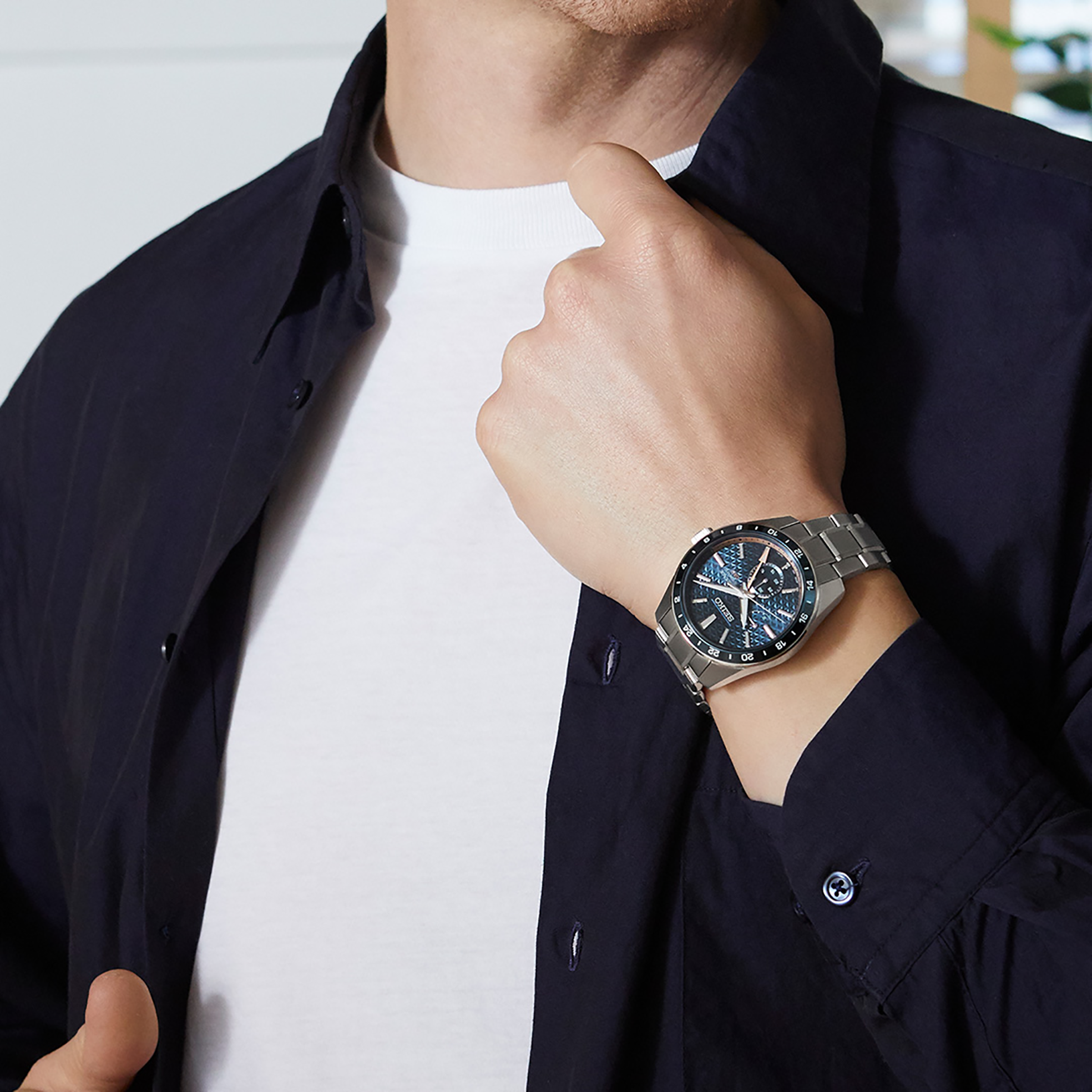 SEIKO PRESAGE SHARP-EDGED SERIES GMT SPB217