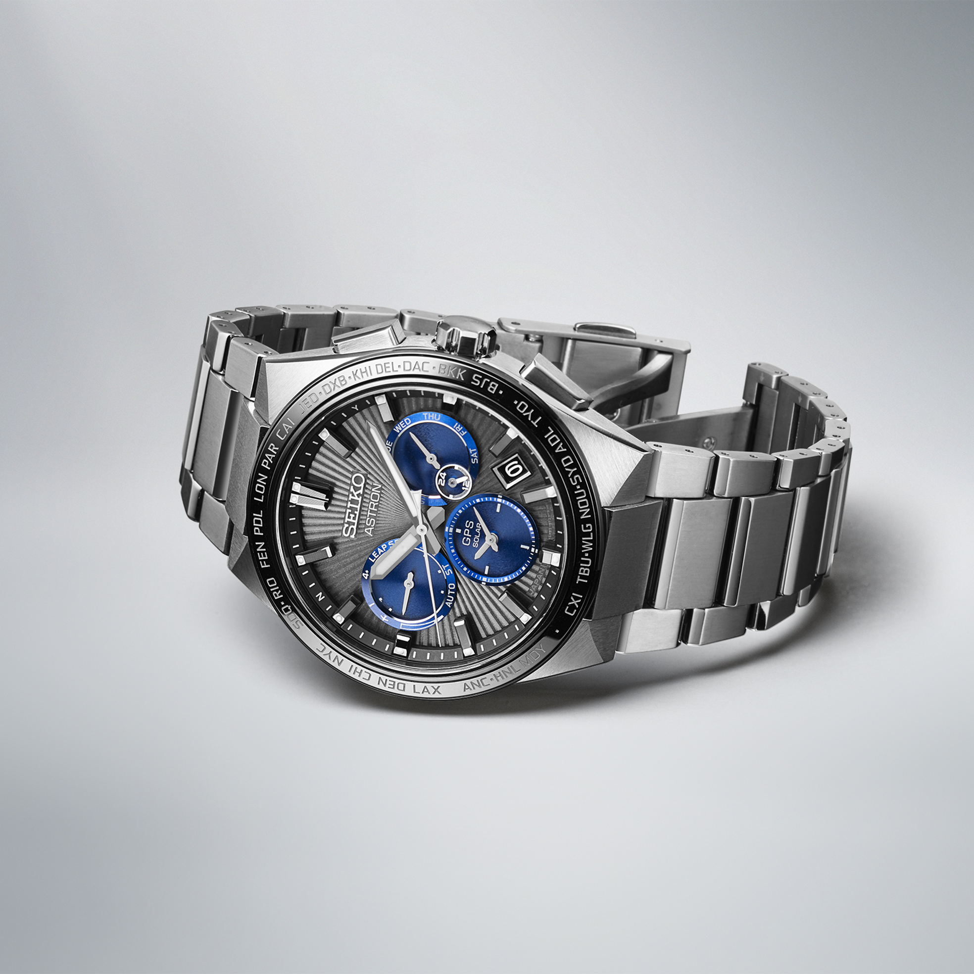 ASTRON GPS SOLAR 5-X TITANIUM DUAL TIME SSH119