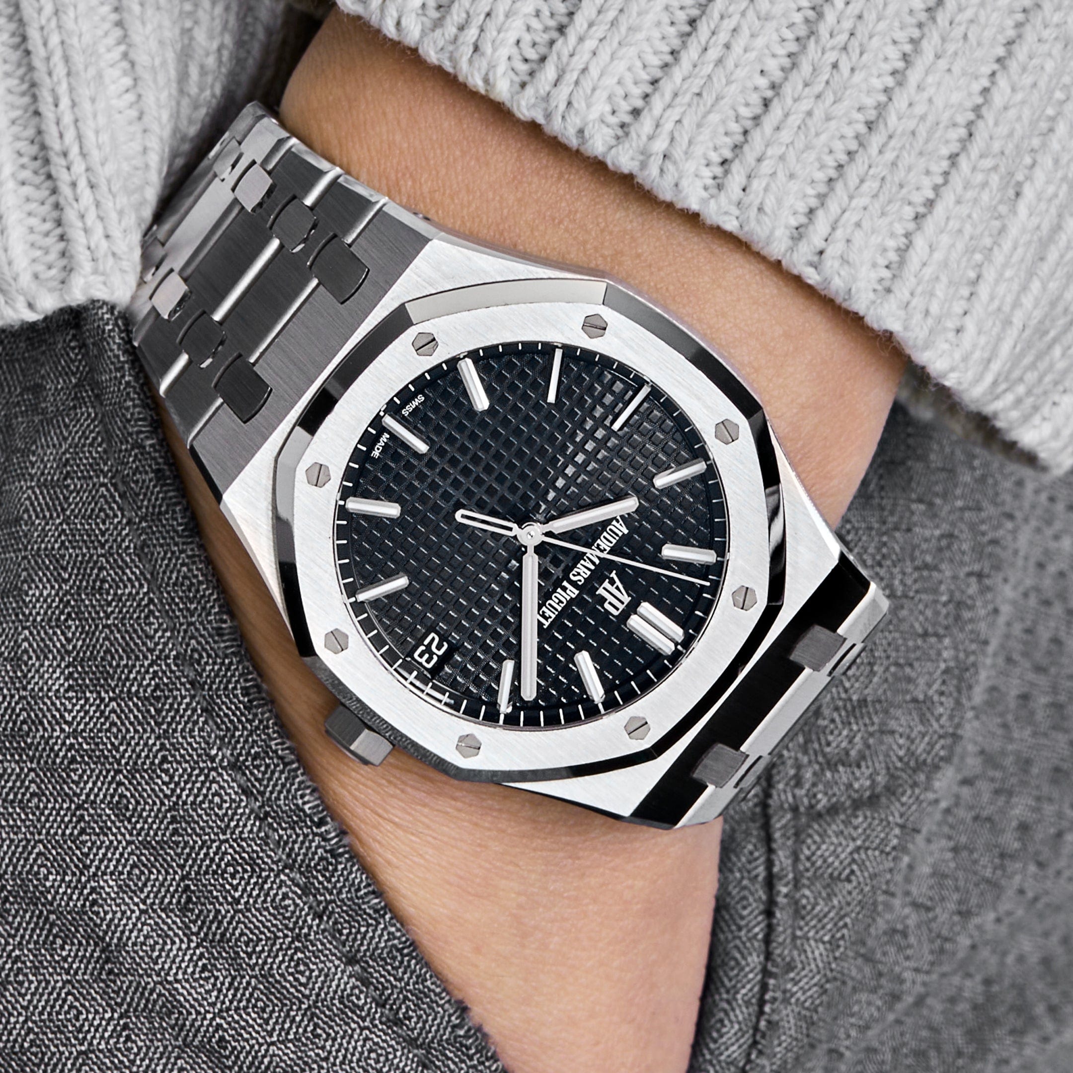 Audemars Piguet Royal Oak 15500ST.OO.1220ST.03 Selfwinding Stainless Steel Black Dial (2021) - Premium Luxury Product