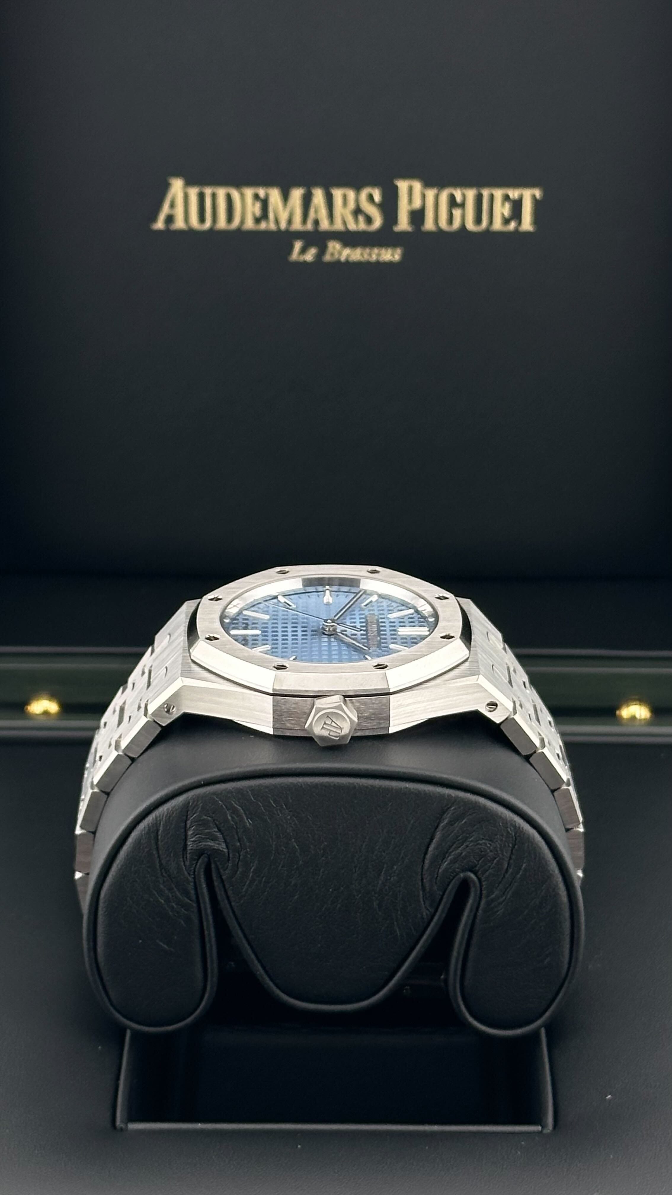 Audemars Piguet Royal Oak 15550ST.OO.1356ST.08 Stainless Steel  Blue Dial (2024) - Premium Luxury Product