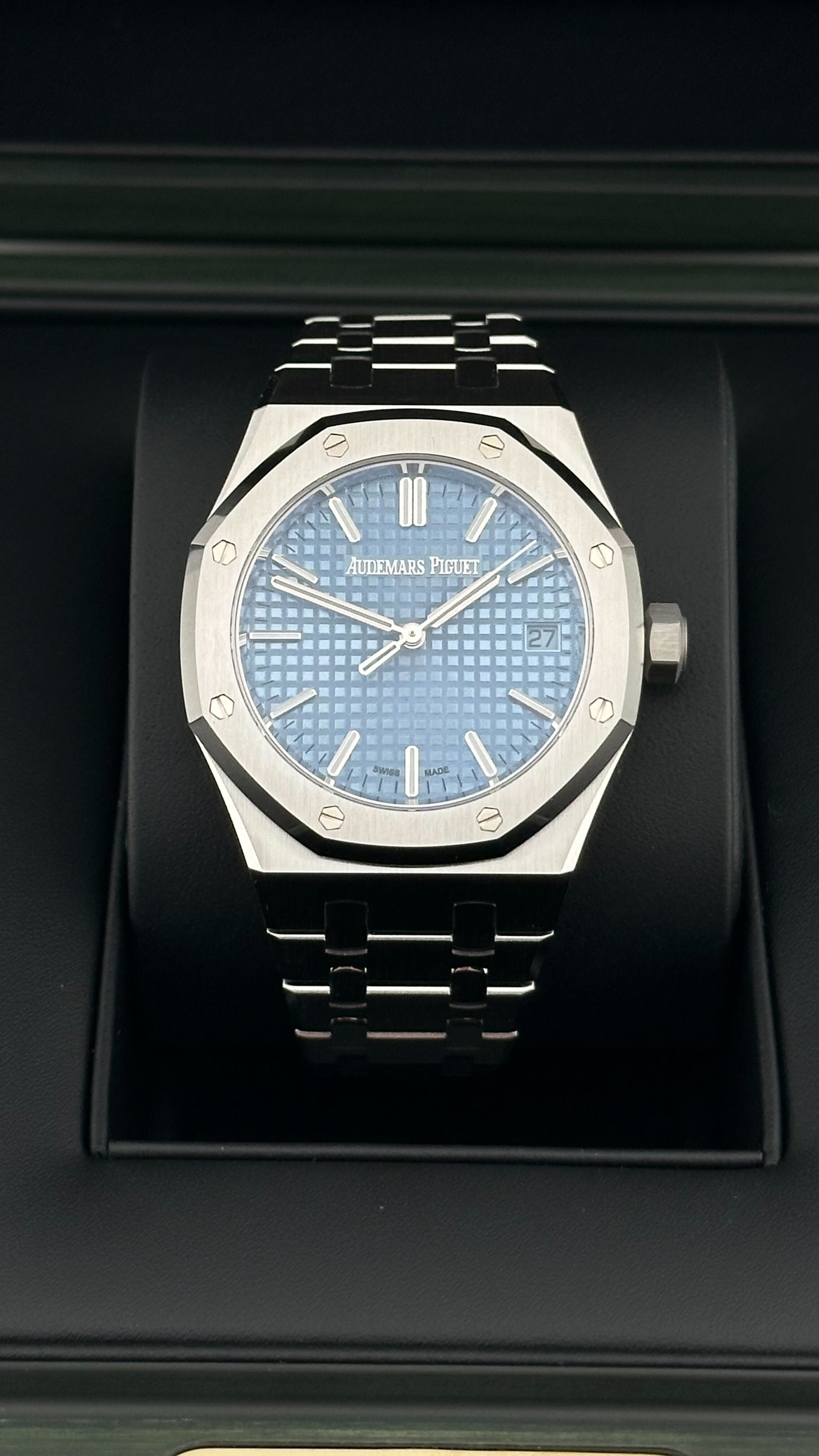 Audemars Piguet Royal Oak 15550ST.OO.1356ST.08 Stainless Steel  Blue Dial (2024) - Premium Luxury Product