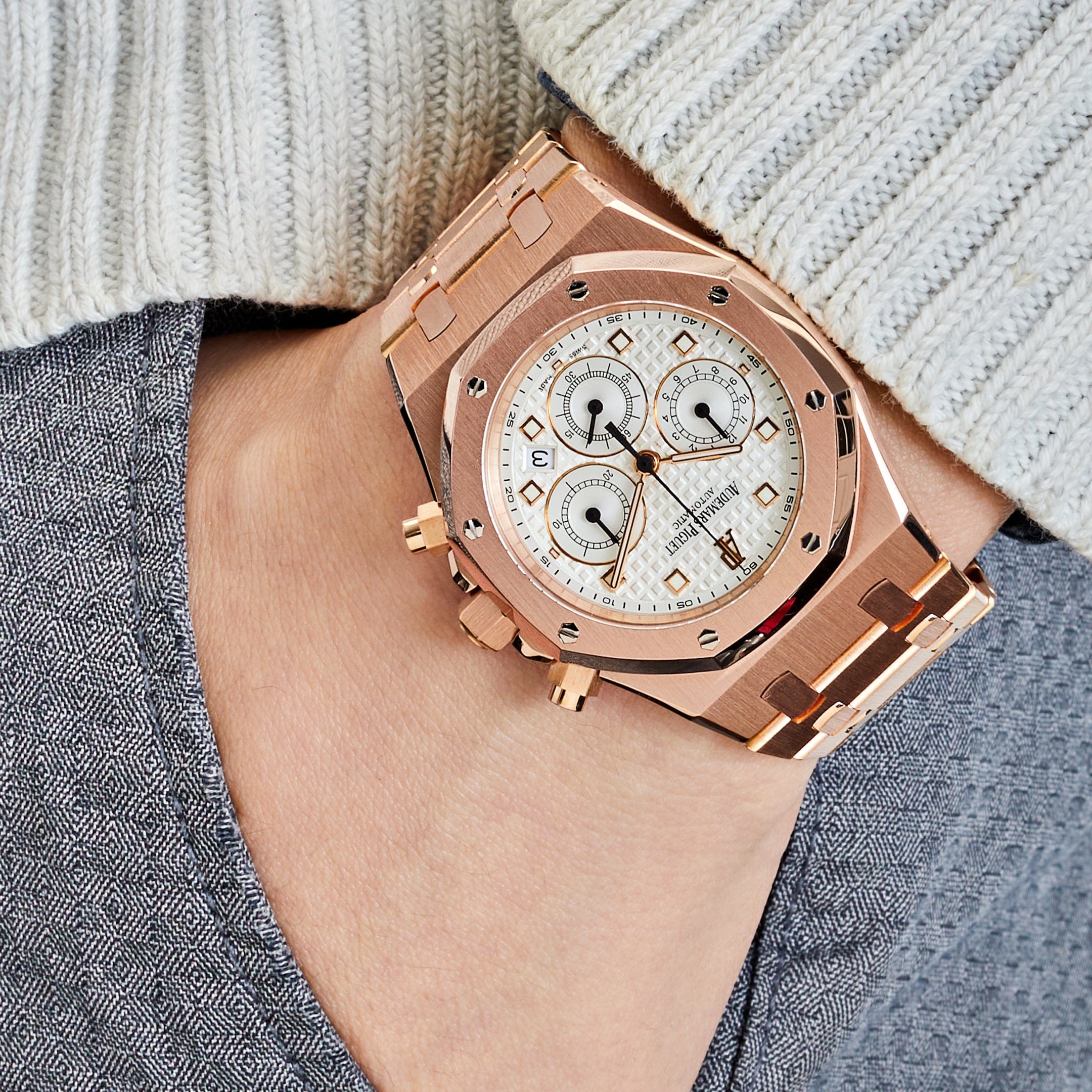 Audemars Piguet Royal Oak 26022OR.OO.D088CR.01 Chronograph Rose Gold White Dial - Premium Luxury Product