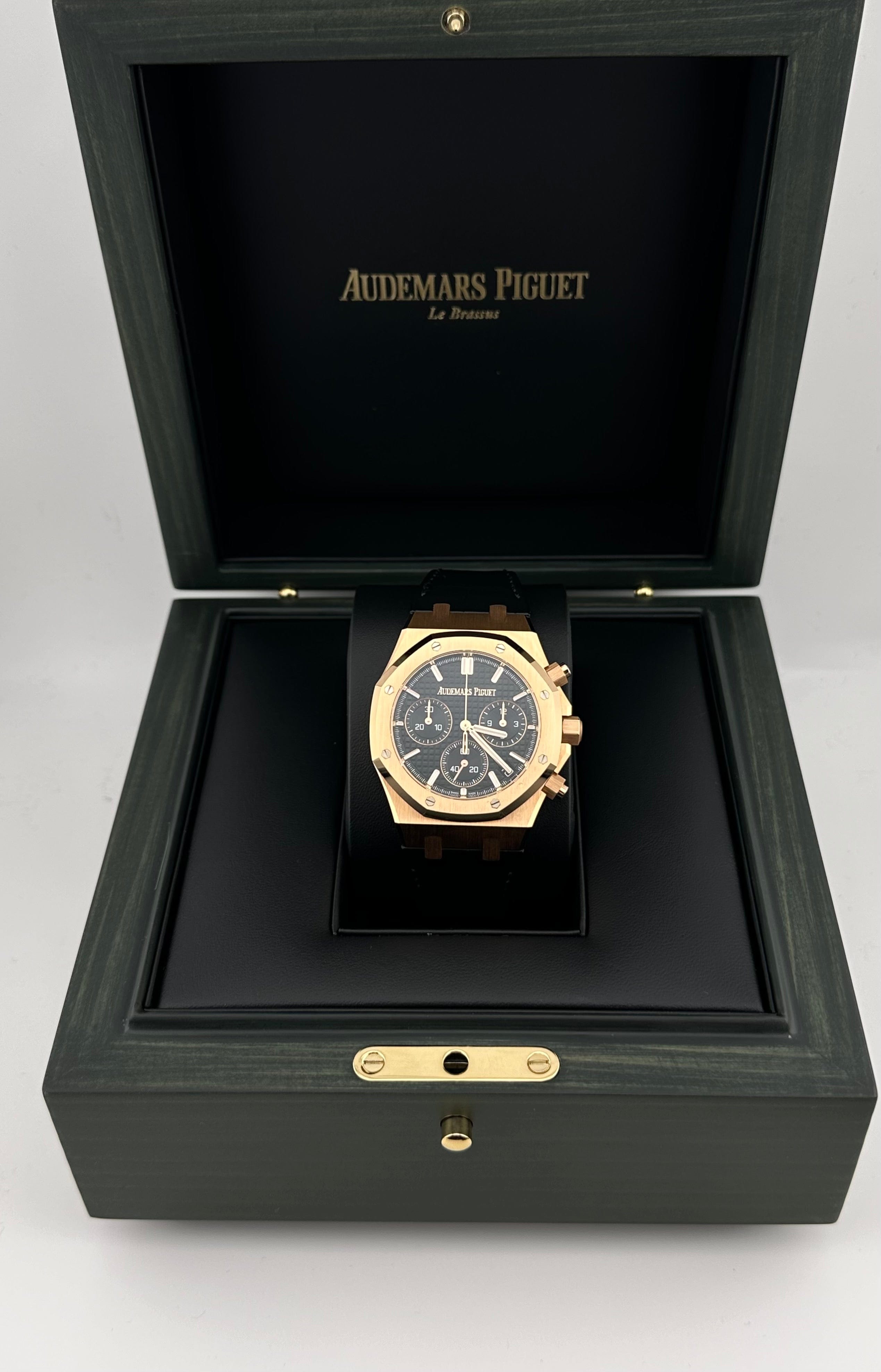 Audemars Piguet Royal Oak 26240OR.OO.D002CR.02 Selfwinding Chronograph Black Dial (2023) - Premium Luxury Product