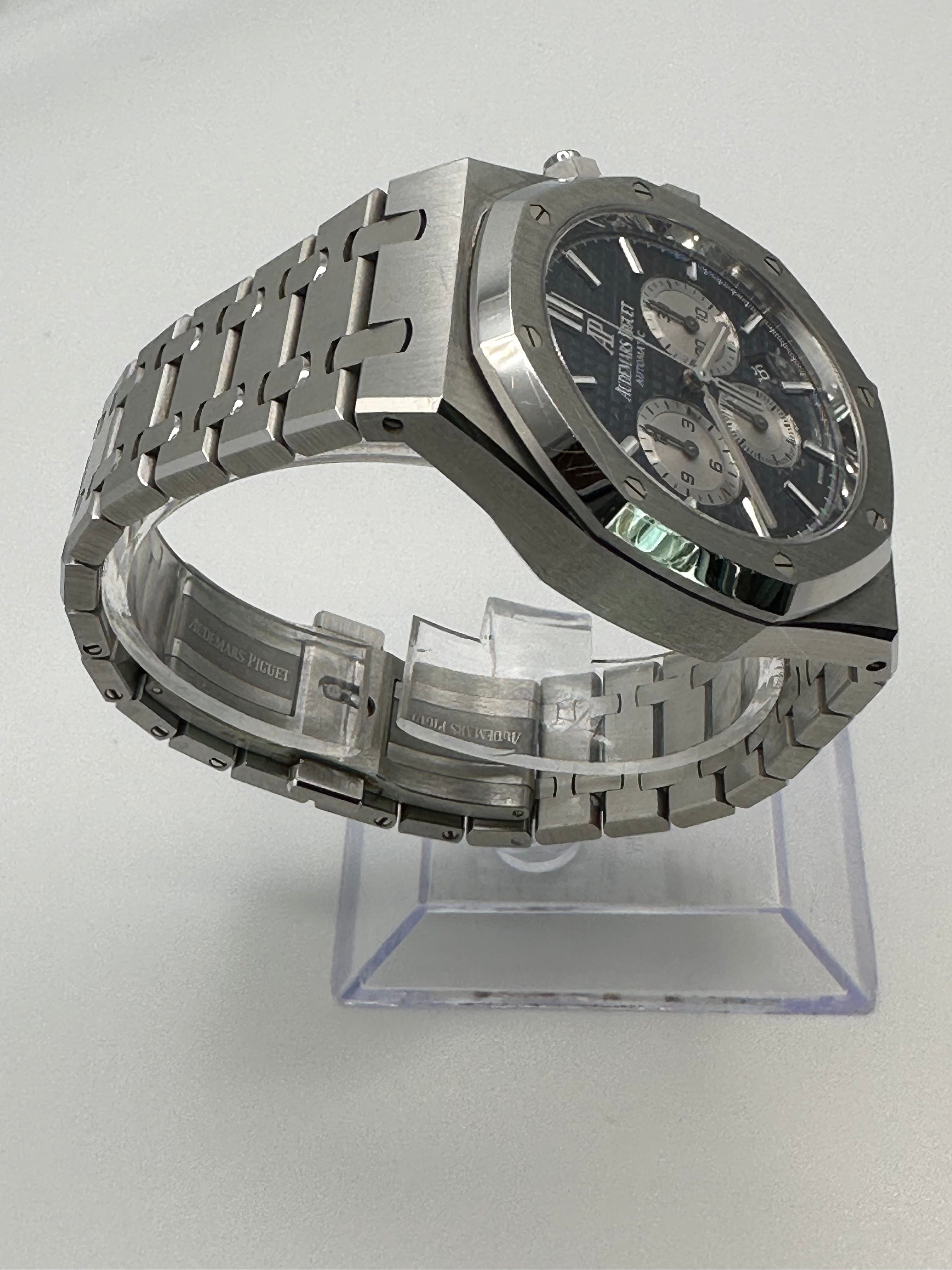 Audemars Piguet Royal Oak 26331ST.OO.1220ST.01 Selfwinding Chronograph Stainless Steel Blue Dial (2021) - Premium Luxury Product