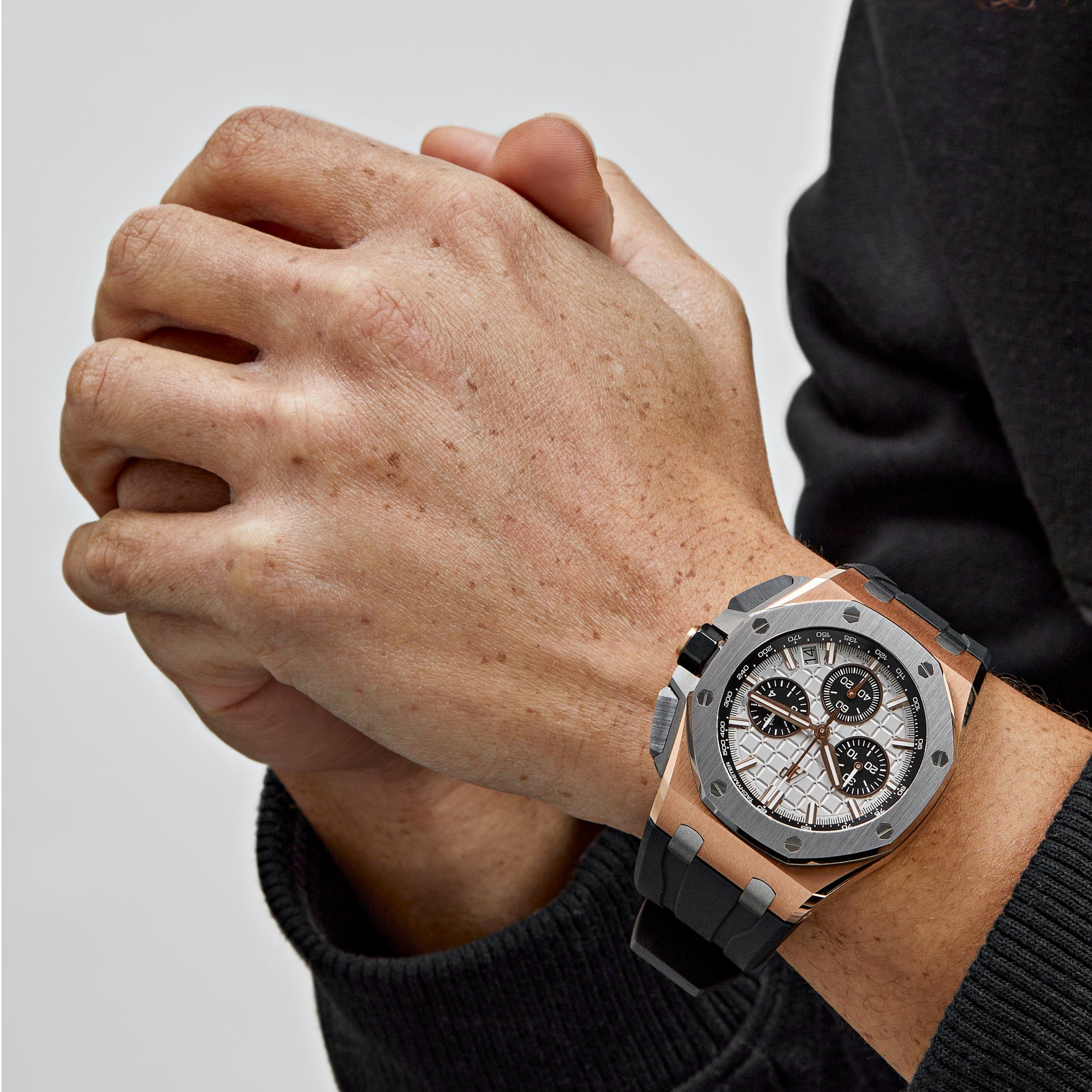 Audemars Piguet Royal Oak Offshore 26420OI.OO.A015VE.01 Chronograph Rose Gold Grey Dial - Premium Luxury Product