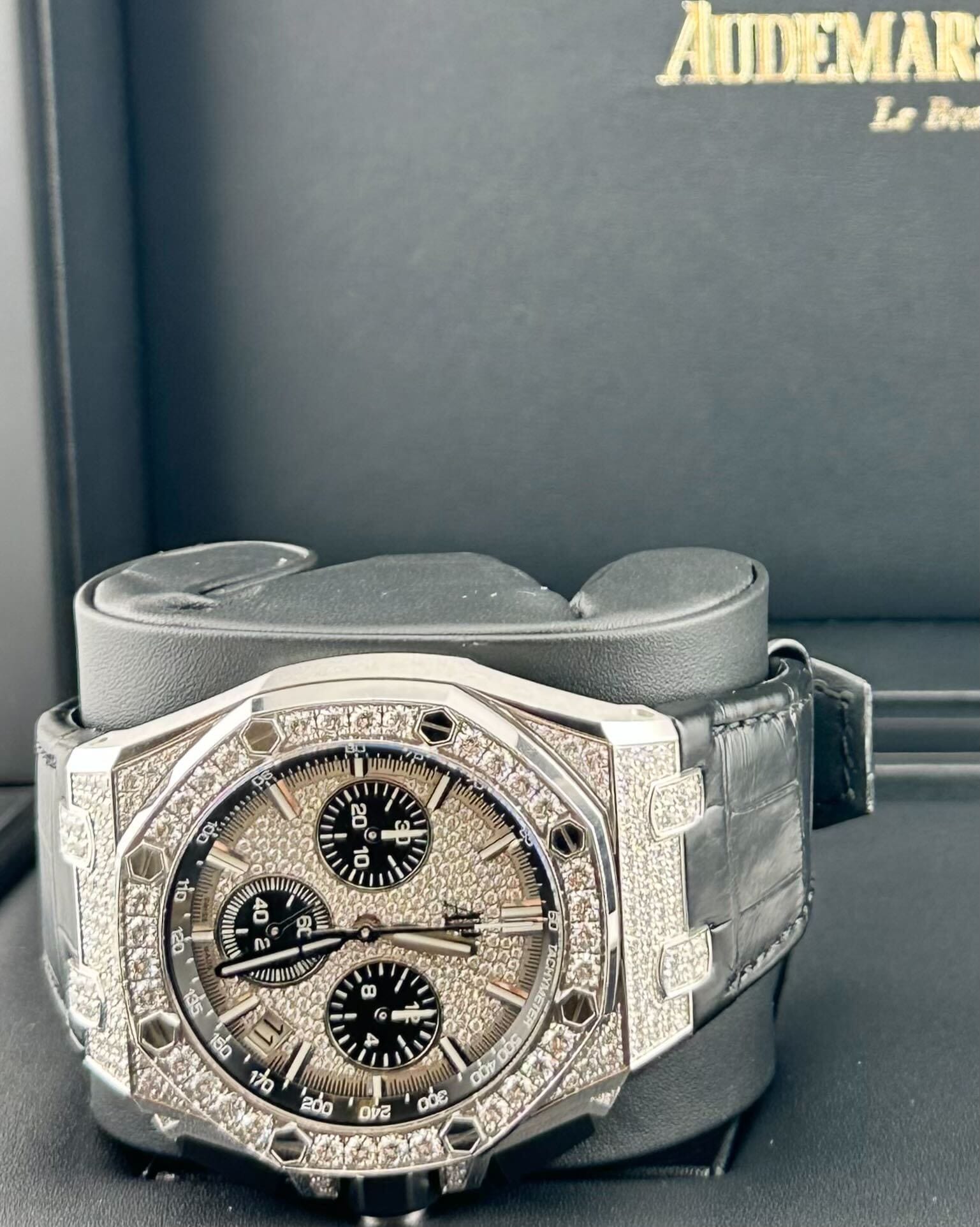 Audemars Piguet Royal Oak Offshore 26423BC.ZZ.D002CA.01 Chronograph Diamond Case And Bezel - Premium Luxury Product