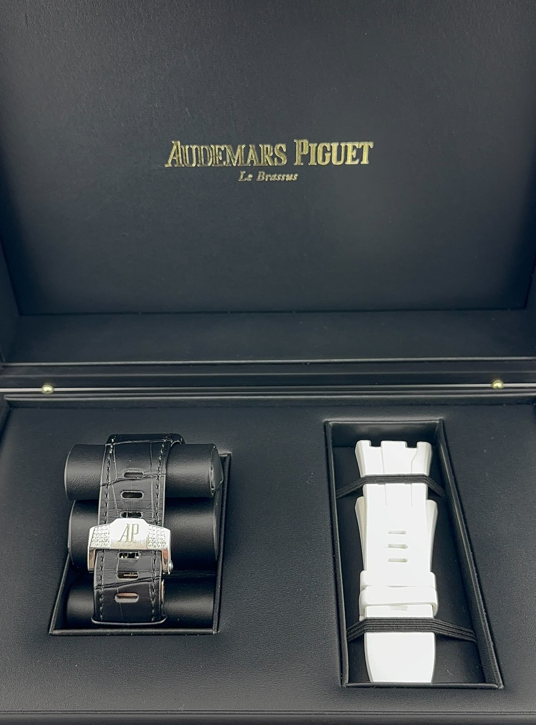 Audemars Piguet Royal Oak Offshore 26423BC.ZZ.D002CA.01 Chronograph Diamond Case And Bezel - Premium Luxury Product