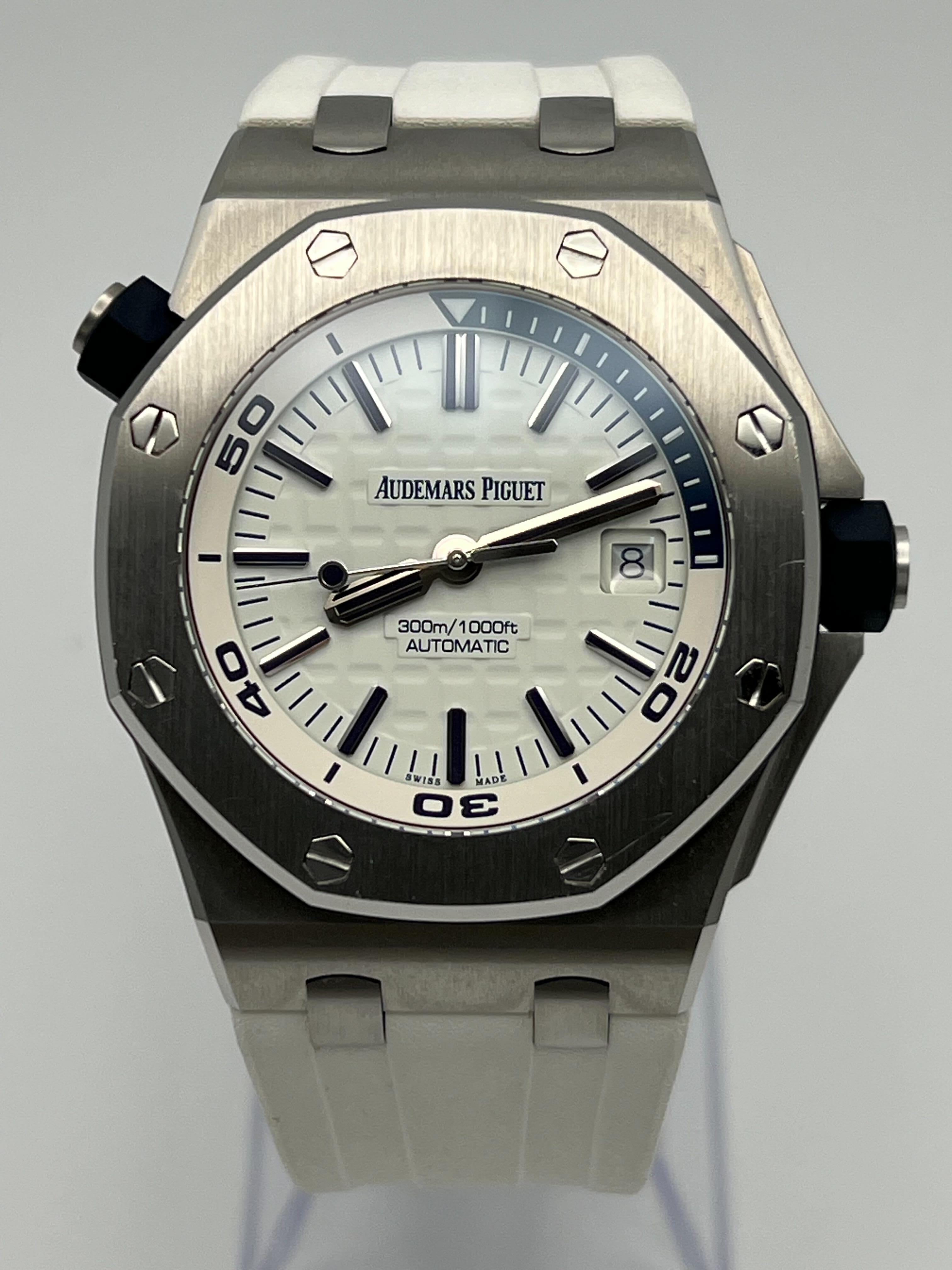 Audemars Piguet Royal Oak Offshore 15710ST.OO.A010CA.01 Diver Stainless Steel White Dial - Premium Luxury Product