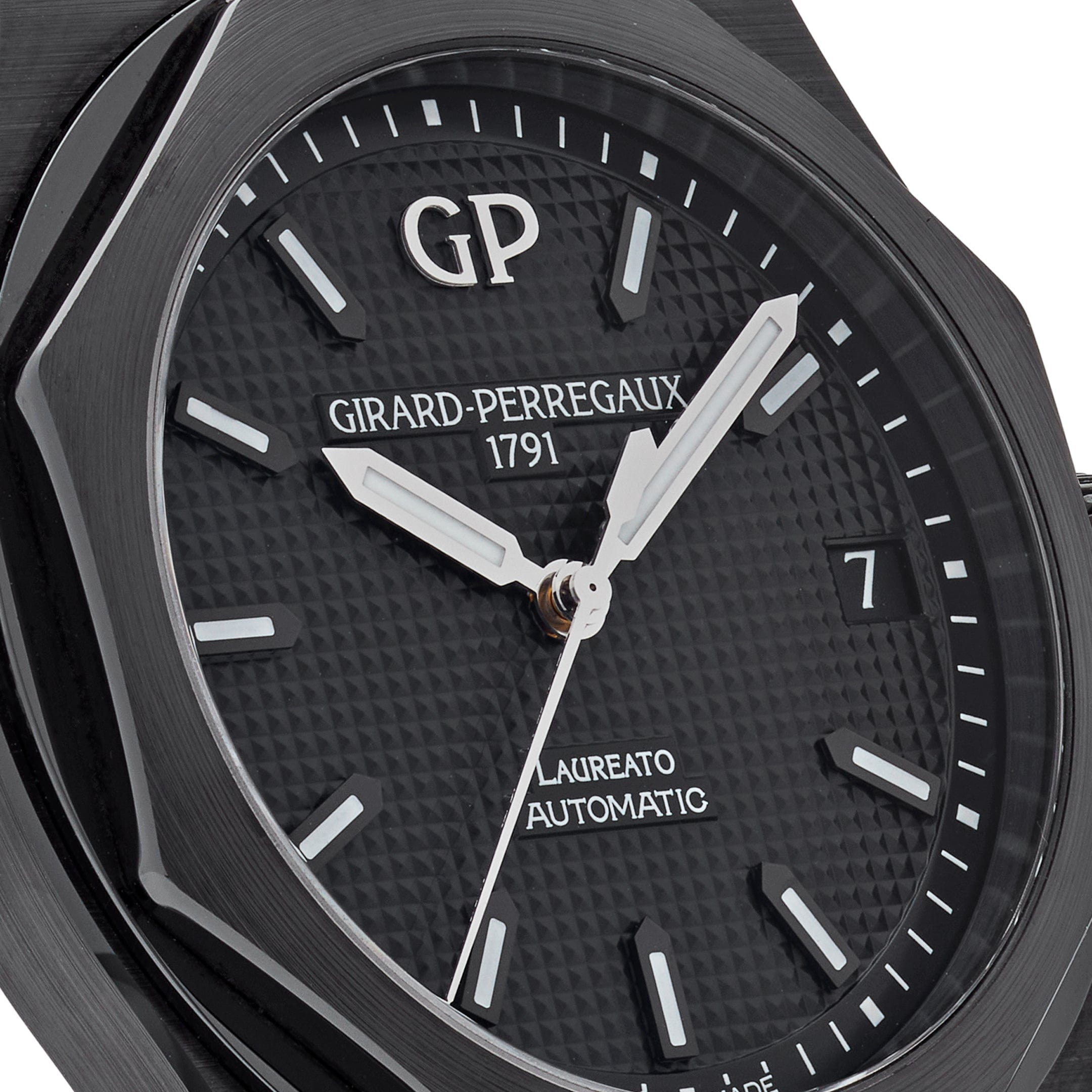 Girard Perregaux Laureato Ceramic Black Dial 81010-32-631-FK6A - Premium Luxury Product