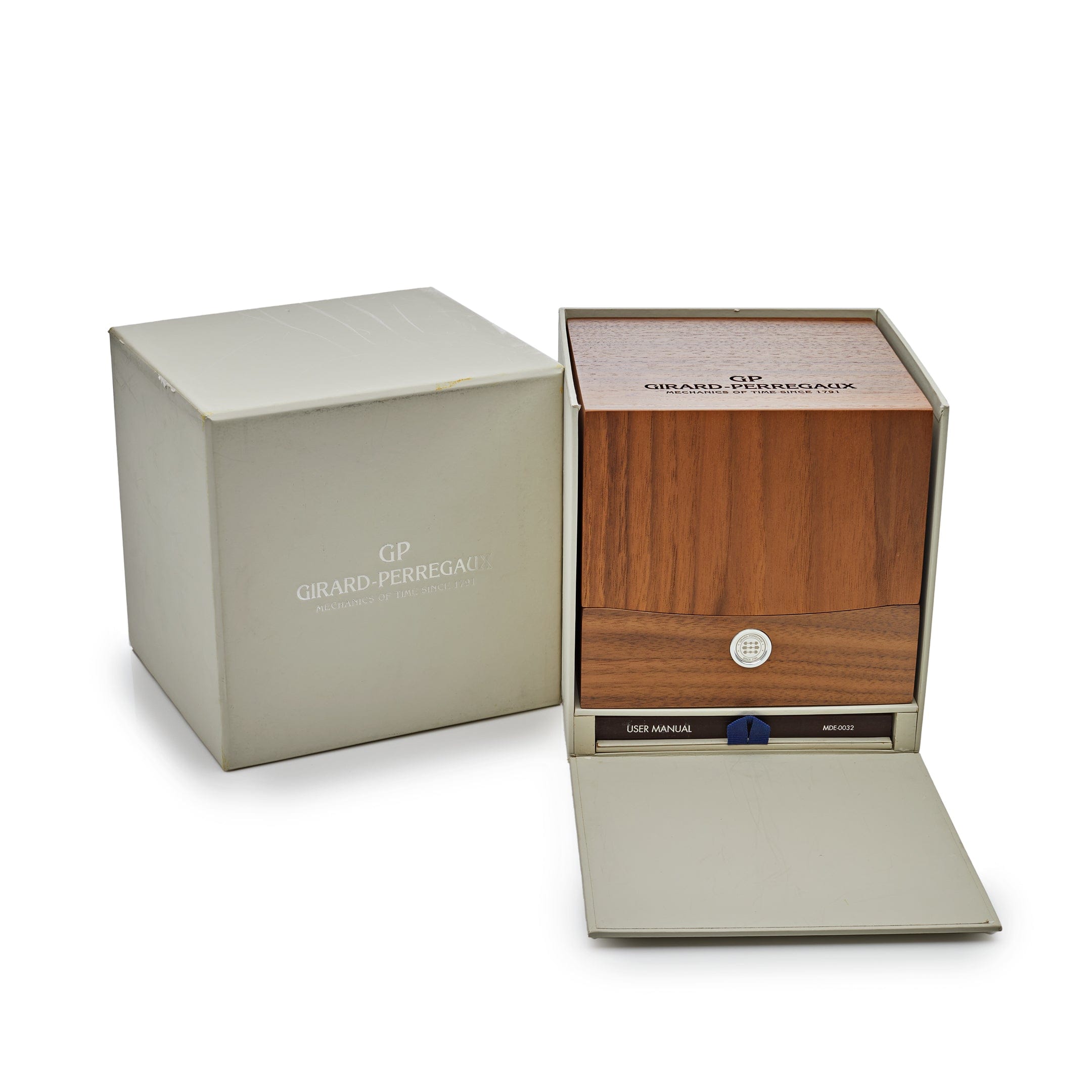 Girard Perregaux Laureato Ceramic Black Dial 81010-32-631-FK6A - Premium Luxury Product