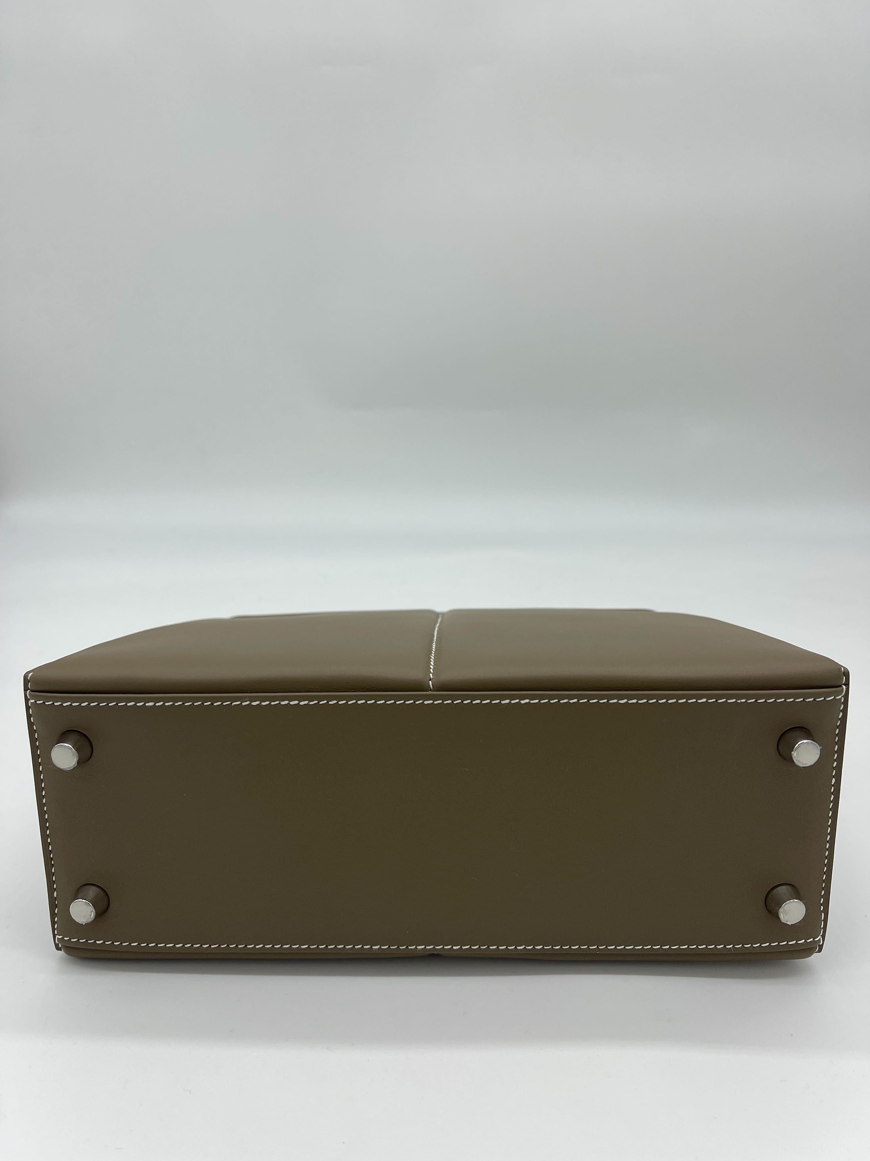 Hermès Kelly 25 Etoupe Swift Padded Palladium Hardware