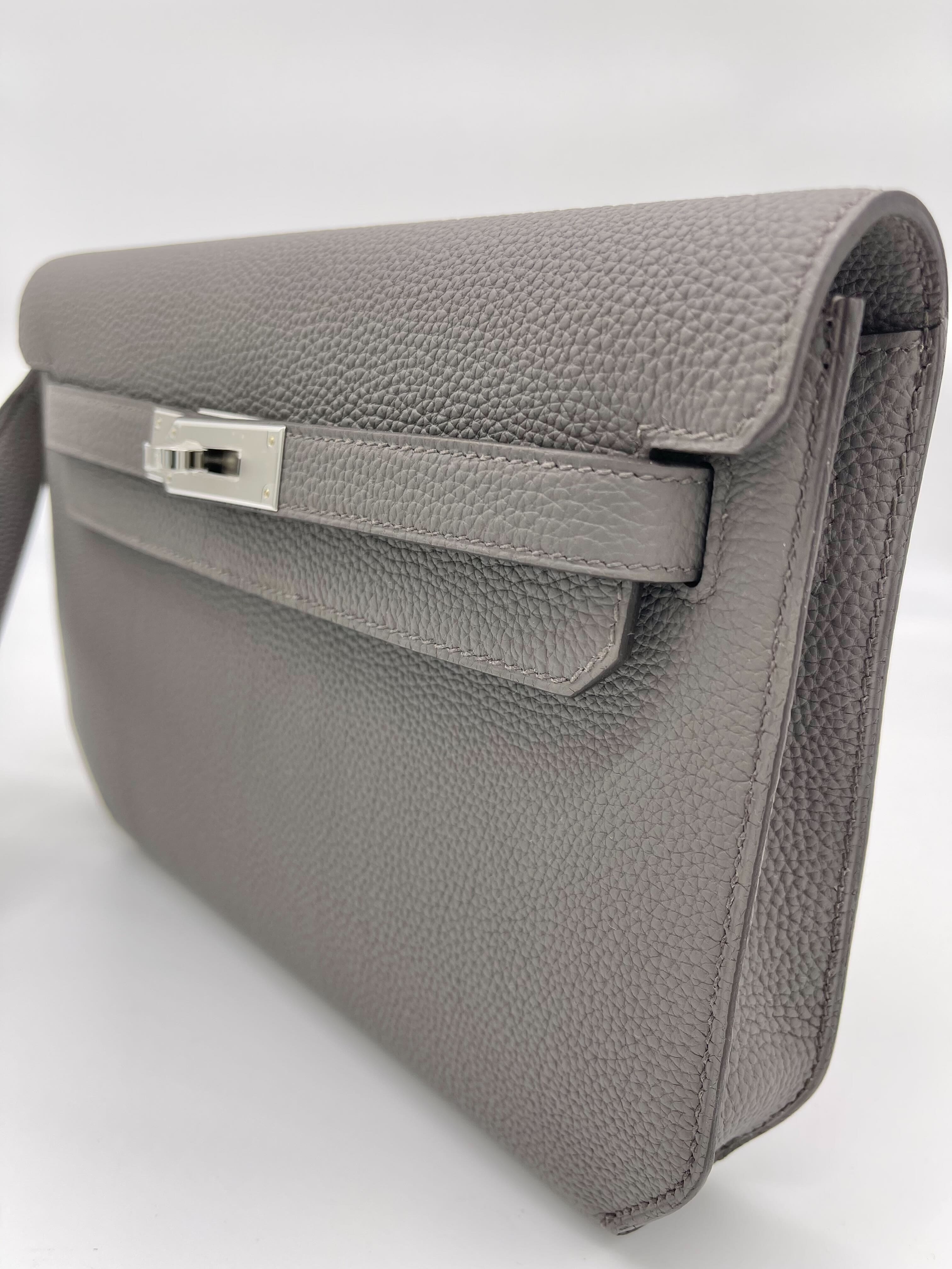 Hermès Kelly Depeches 25 Gris Etain Togo Calfskin Clutch