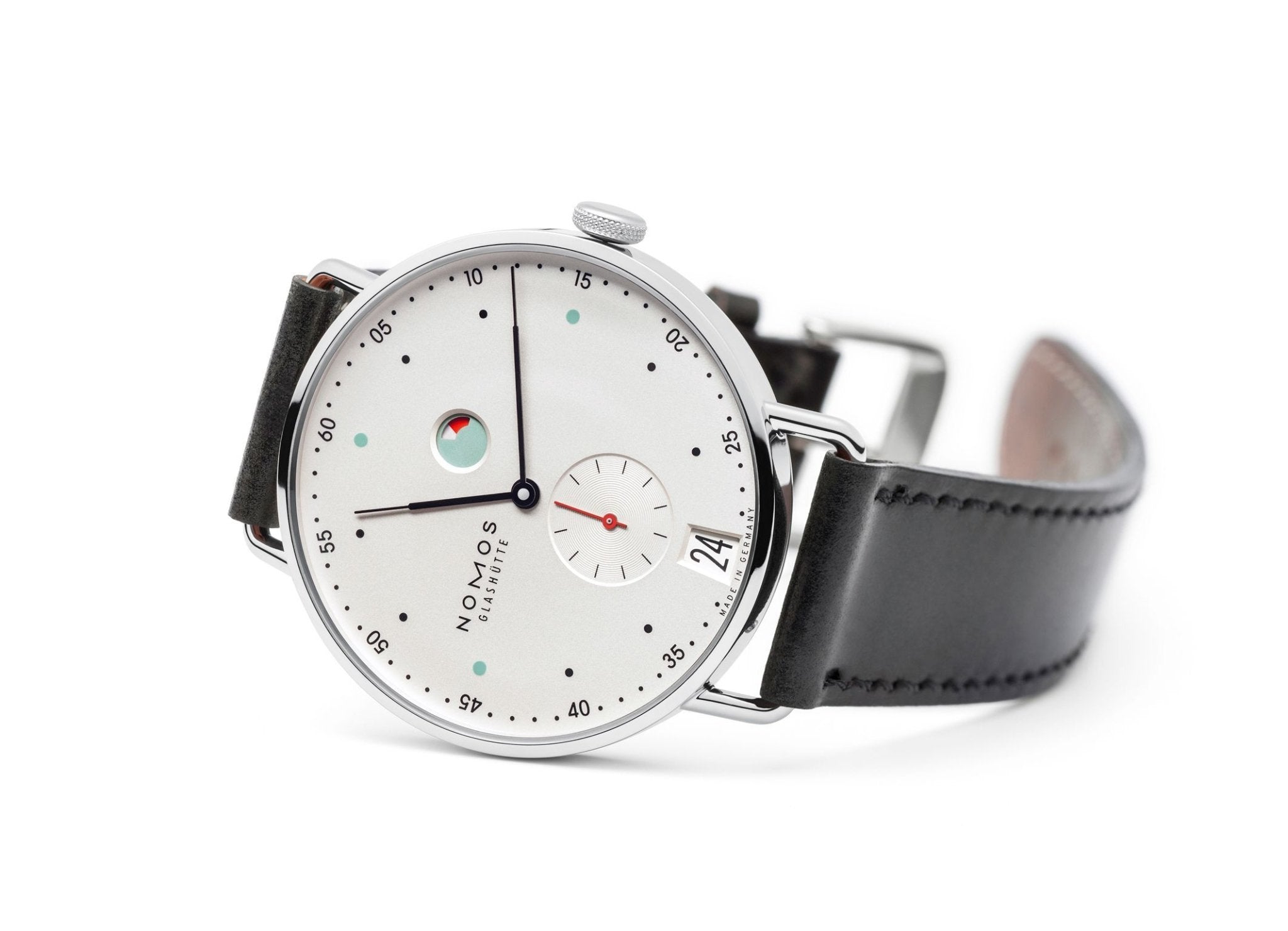 NOMOS Glashütte Metro Date Power Reserve