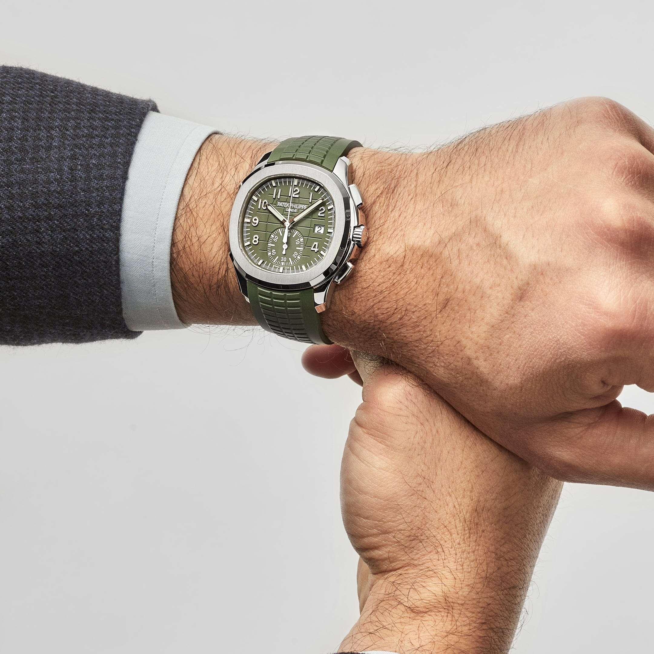 Patek Philippe Aquanaut 5968G-010 Chronograph White Gold Khaki Green Dial (2024)