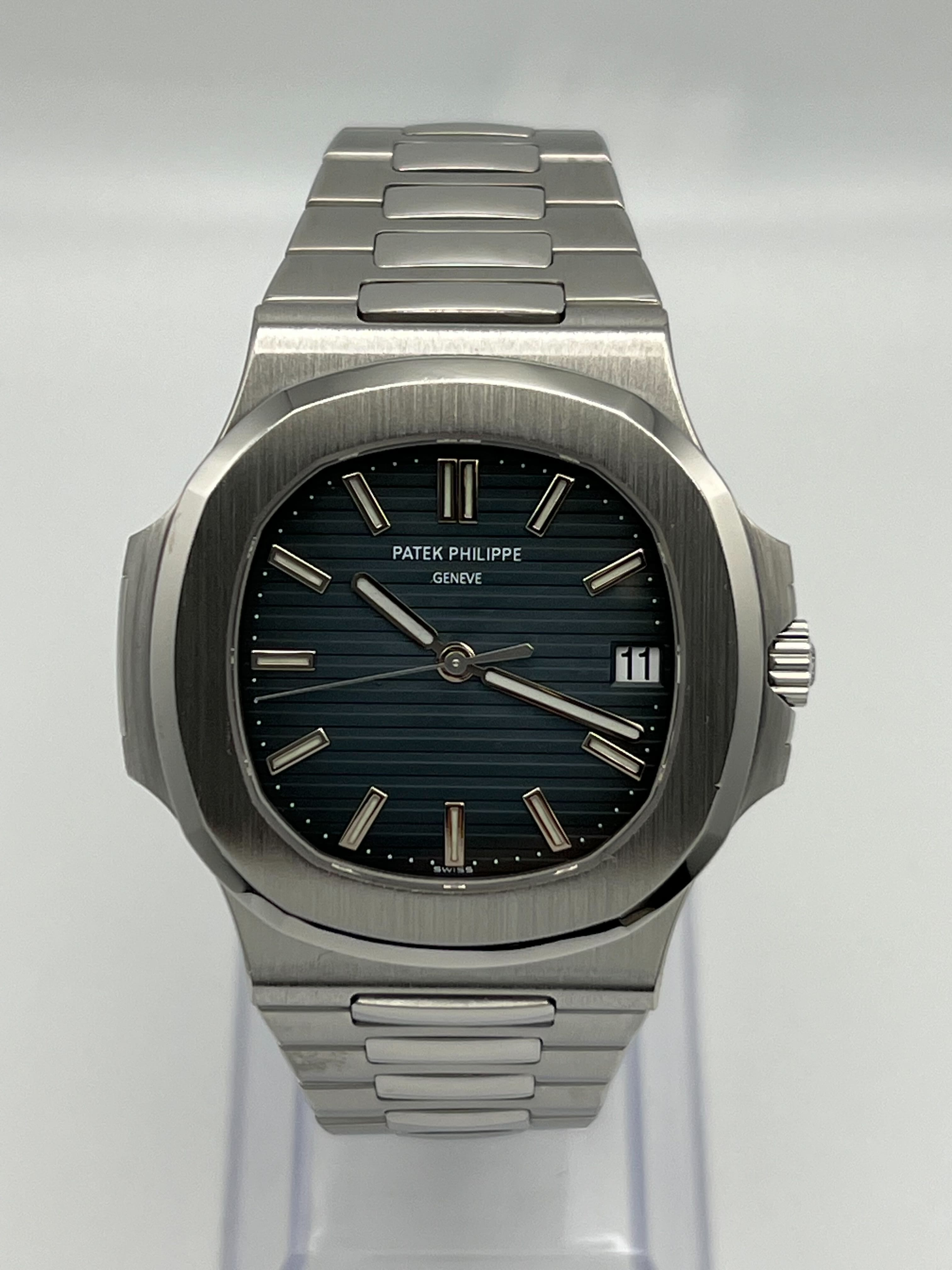 Patek Philippe Nautilus 5711/1A-001 Stainless Steel Blue Dial (2007)