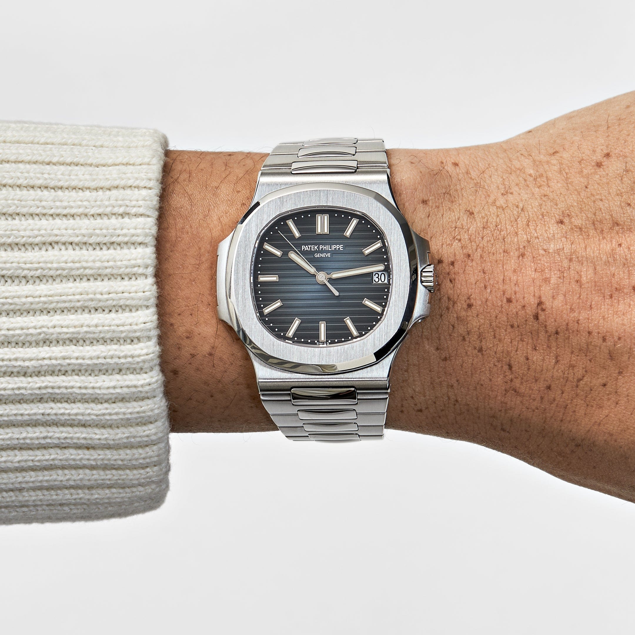 Patek Philippe Nautilus 5711/1A-010 Date Stainless Steel Blue Dial (2019)