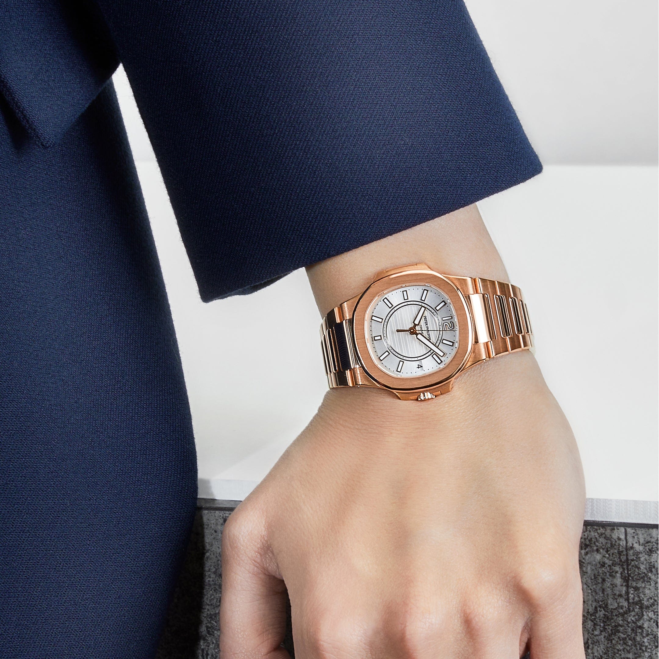 Patek Philippe Nautilus 7011/1R-001 Rose Gold Silver Dial (2014)