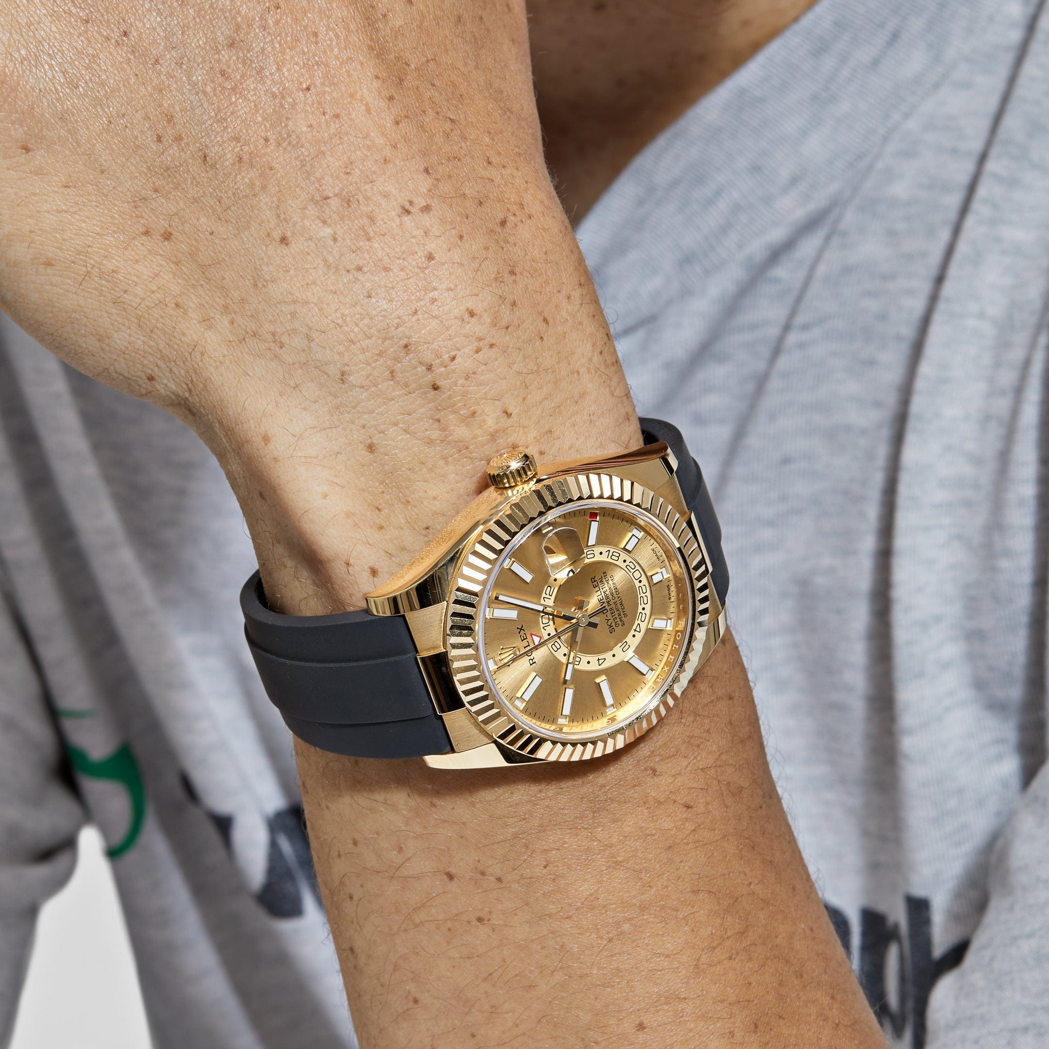 Rolex Sky-Dweller 326238 Yellow Gold Champagne Dial (2021)