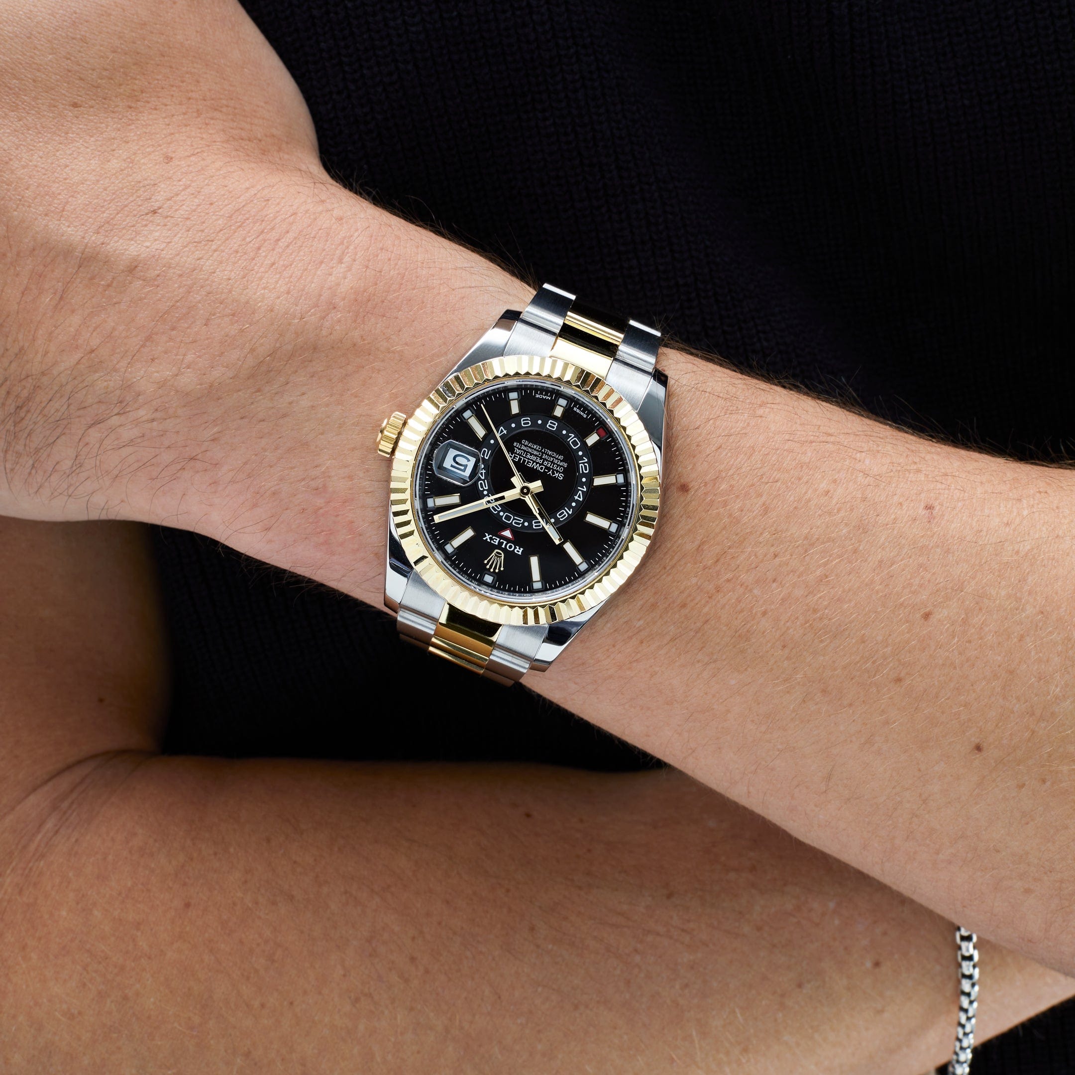 Rolex Sky-Dweller 326933 Stainless Steel Yellow Gold Black Dial (2020)