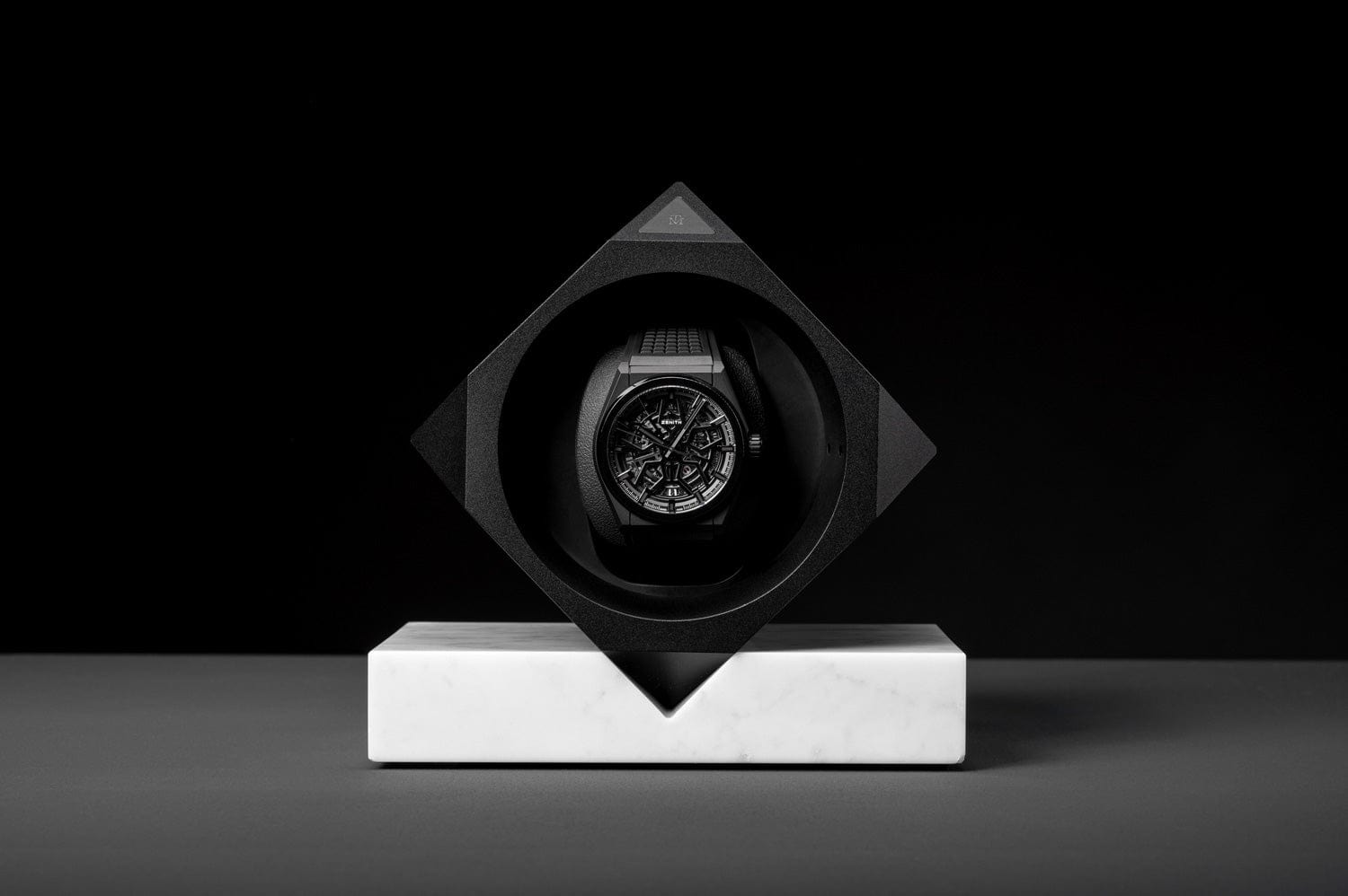Single Base with Time Machine Watch Winder