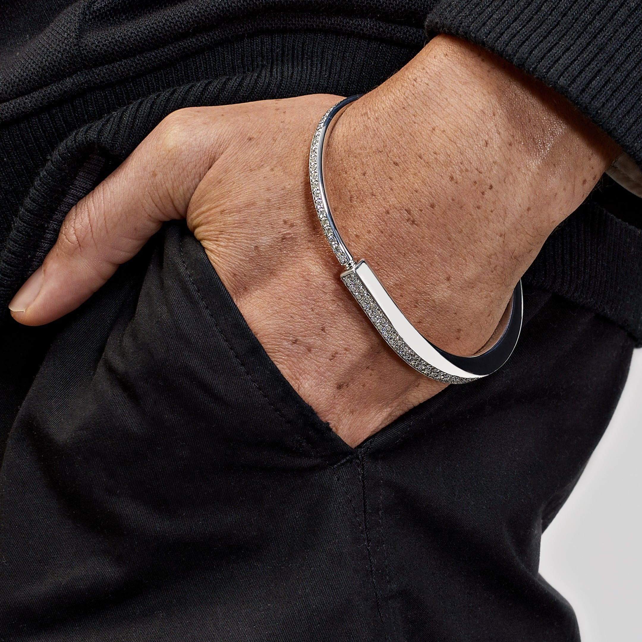 Tiffany & Co. Lock Bangle in White Gold with Full Pavé Diamonds 70424967